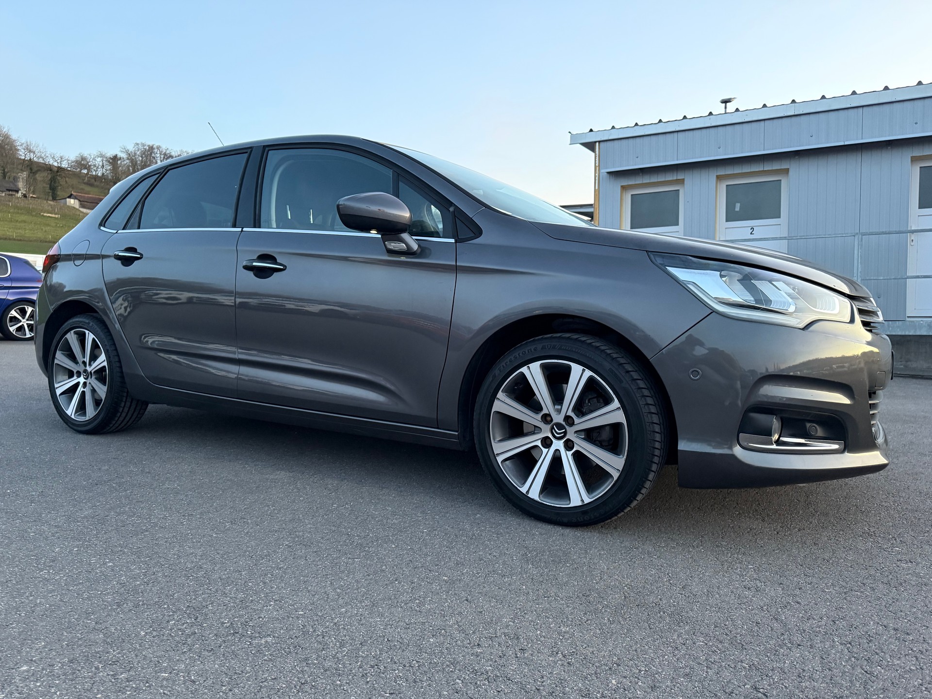 CITROEN C4 2.0 BlueHDi Shine-image-5