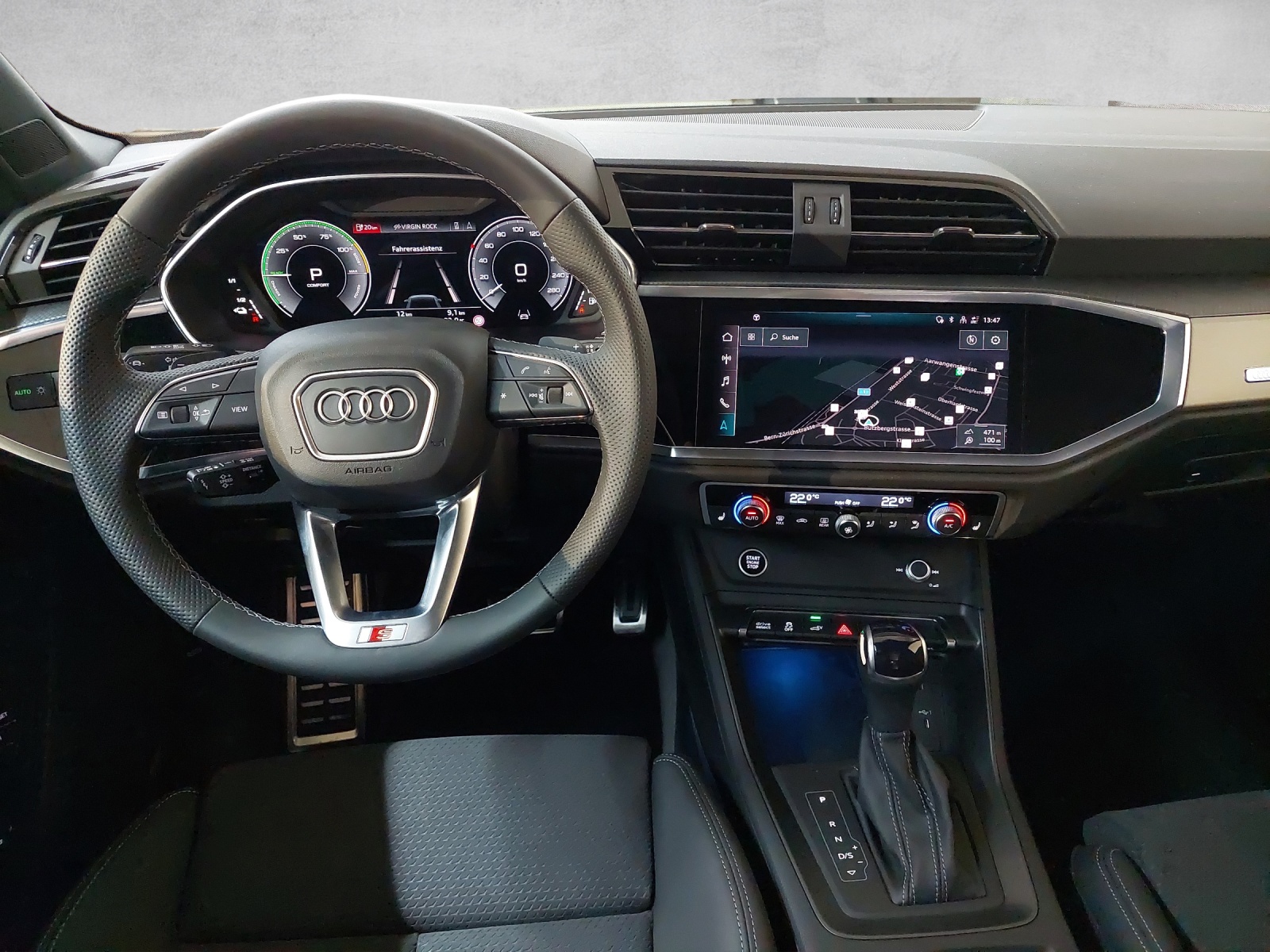AUDI Q3 45 TFSI e S line S-tronic-image-6