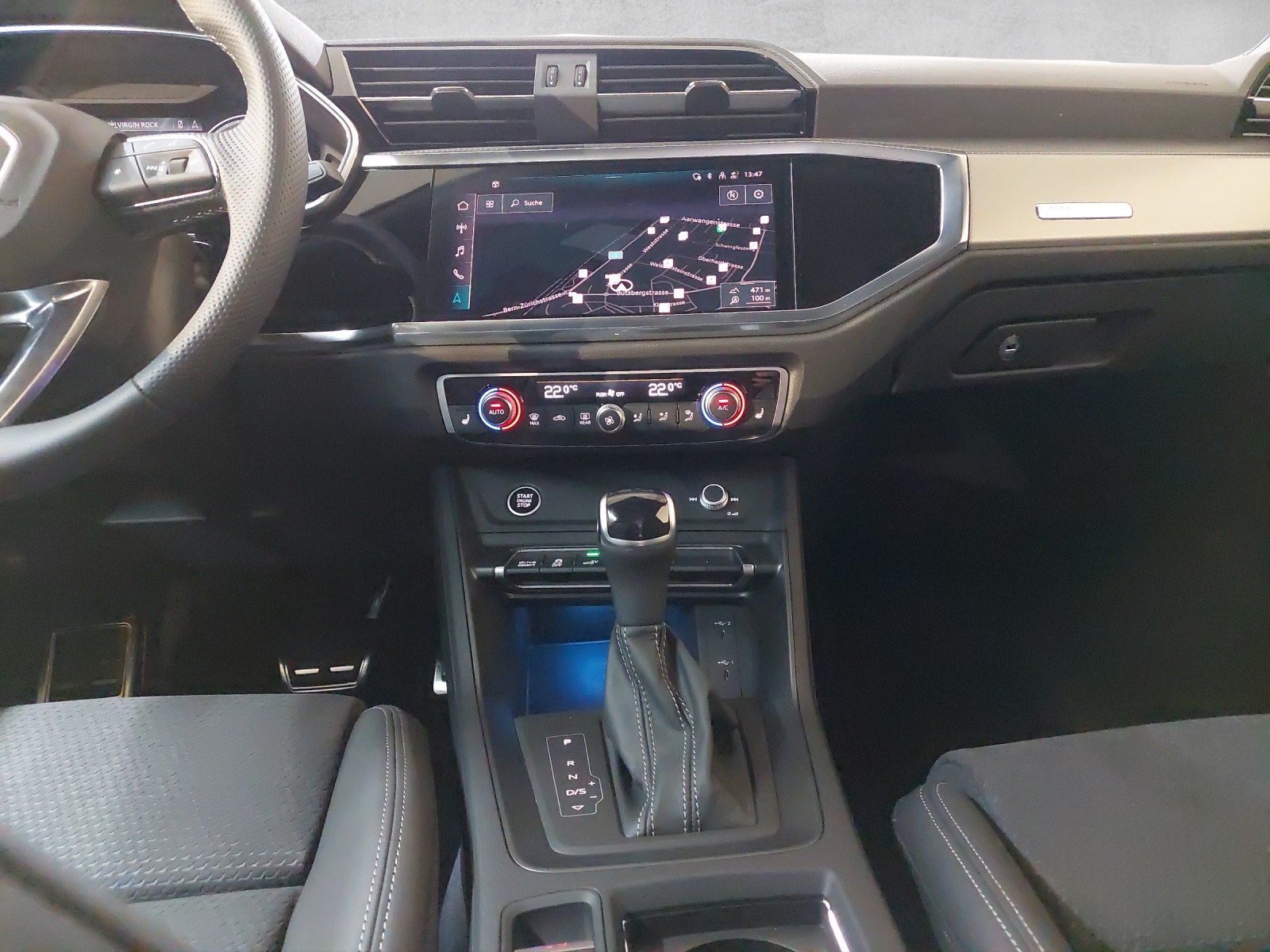 AUDI Q3 45 TFSI e S line S-tronic-image-7