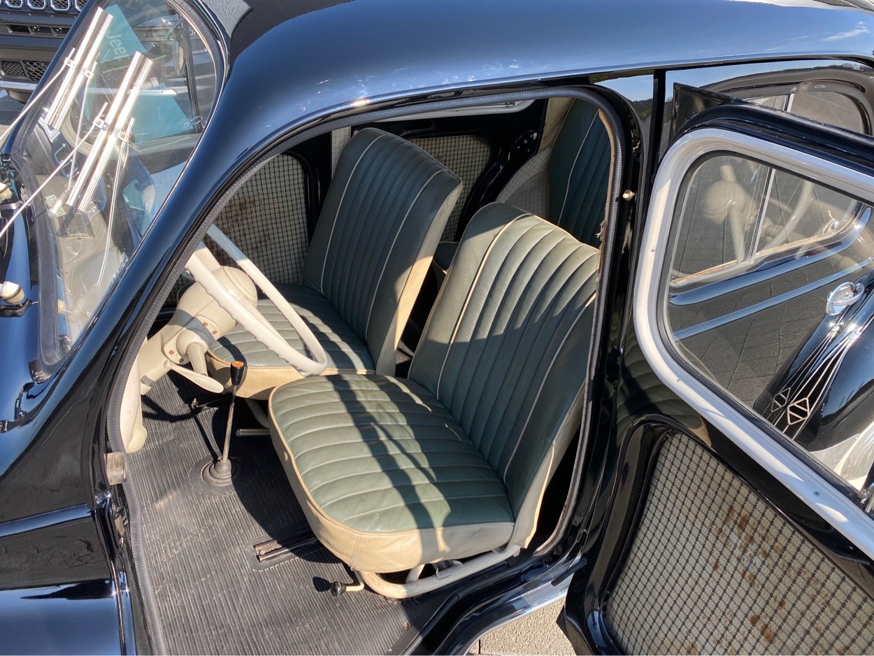 RENAULT 4CV R 1062-image-4