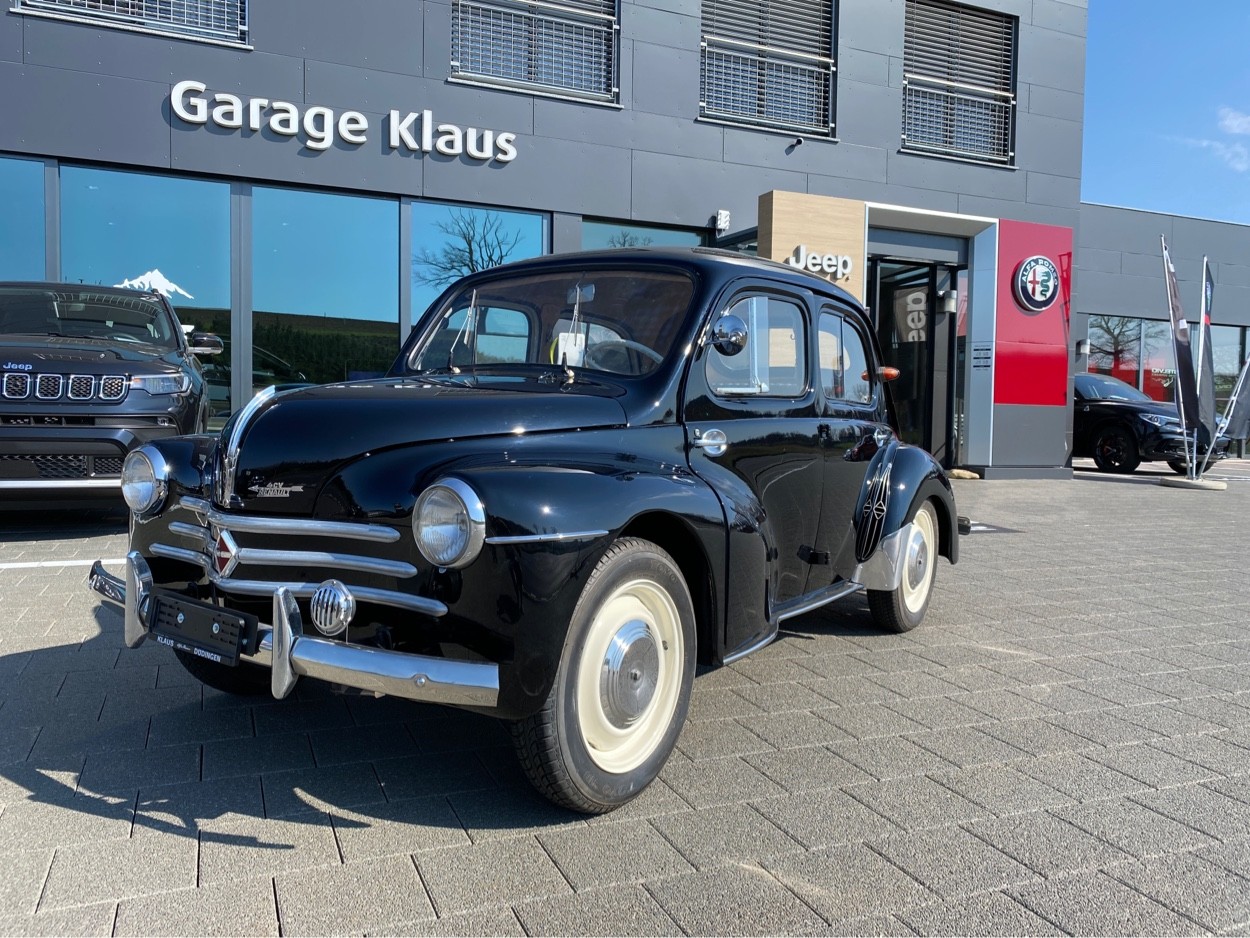 RENAULT 4CV R 1062-image-0