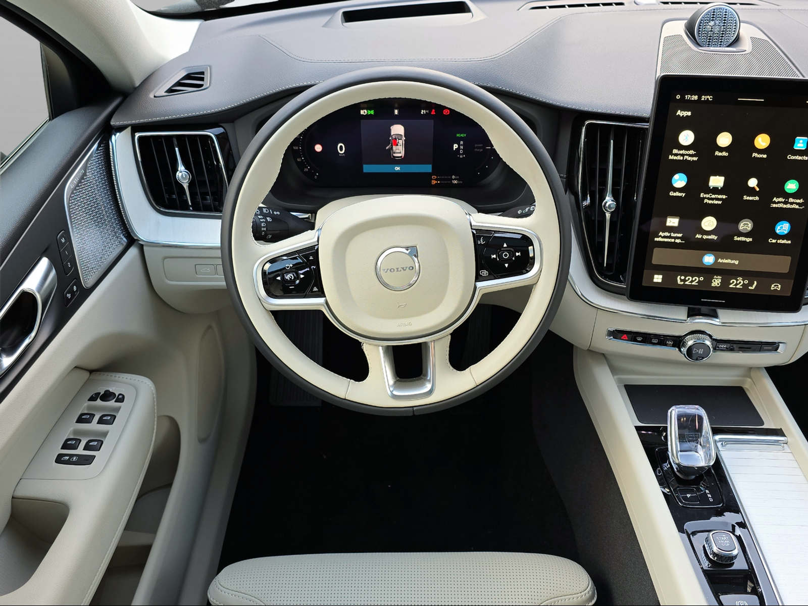VOLVO XC60 T6 eAWD PluginHybrid Ultra Dark Model 2026-image-9