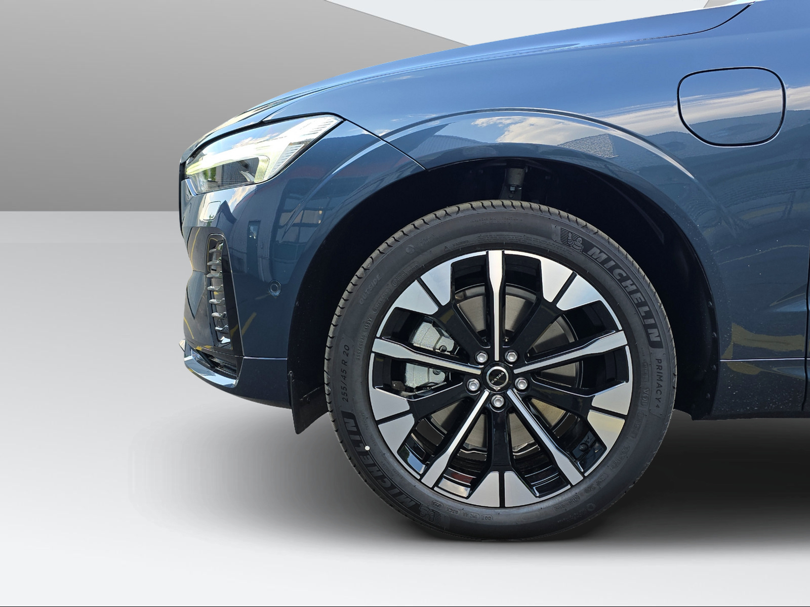 VOLVO XC60 T6 eAWD PluginHybrid Ultra Dark Model 2026-image-15