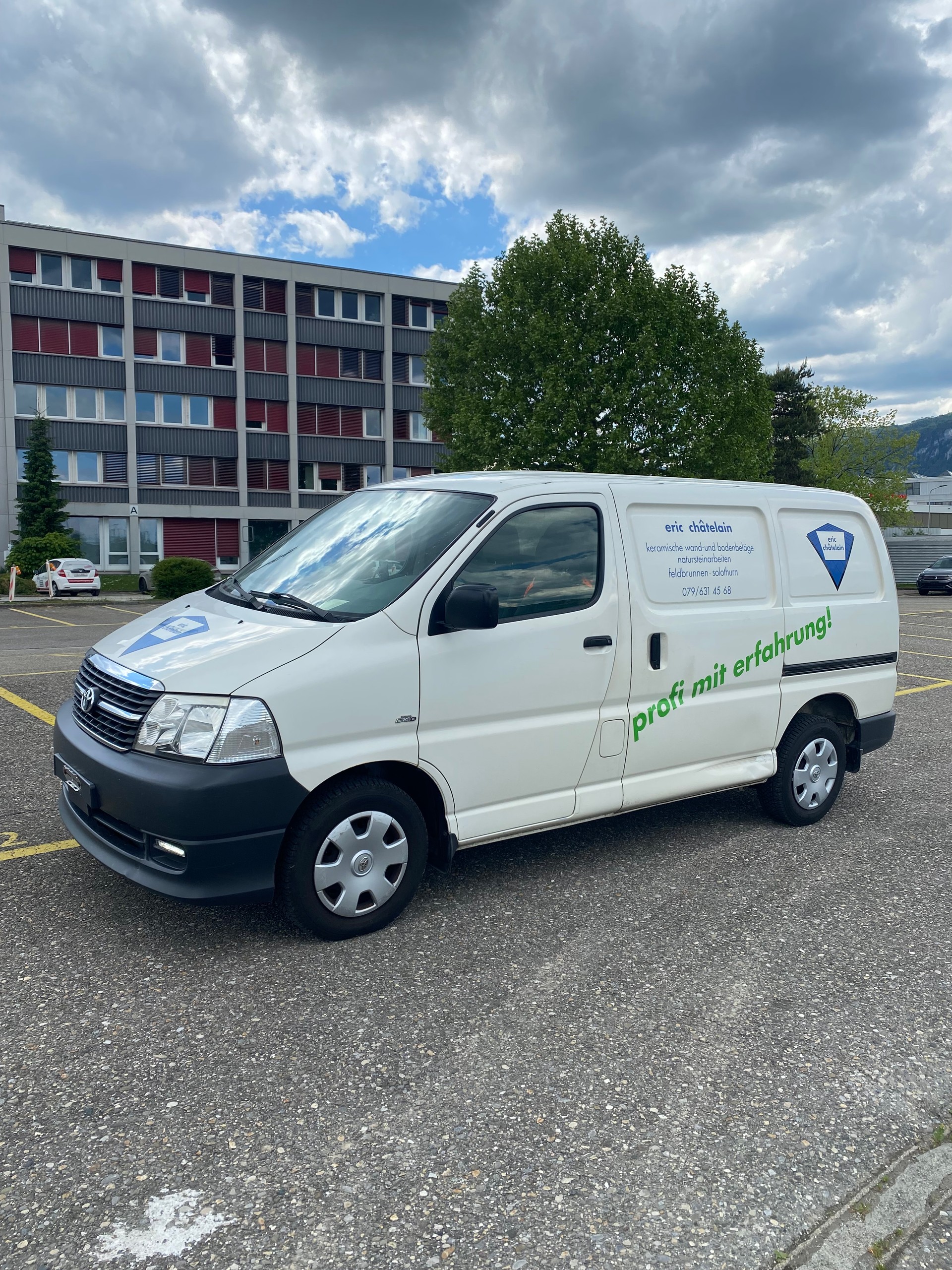 TOYOTA Hiace D-4D Van SWB-image-3