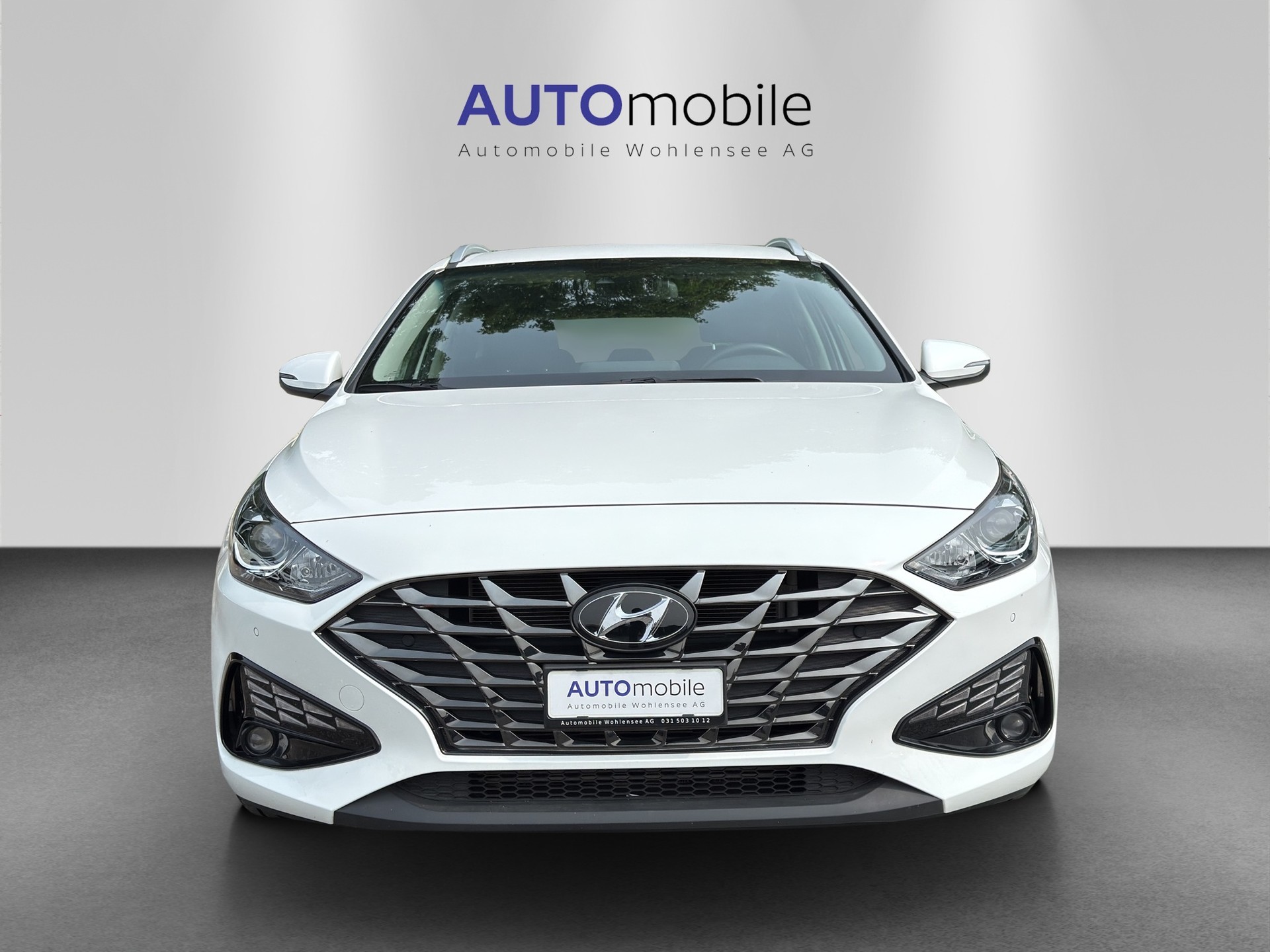 HYUNDAI i30 Wagon 1.5 T-GDi Amplia 48V MH DCT-image-2