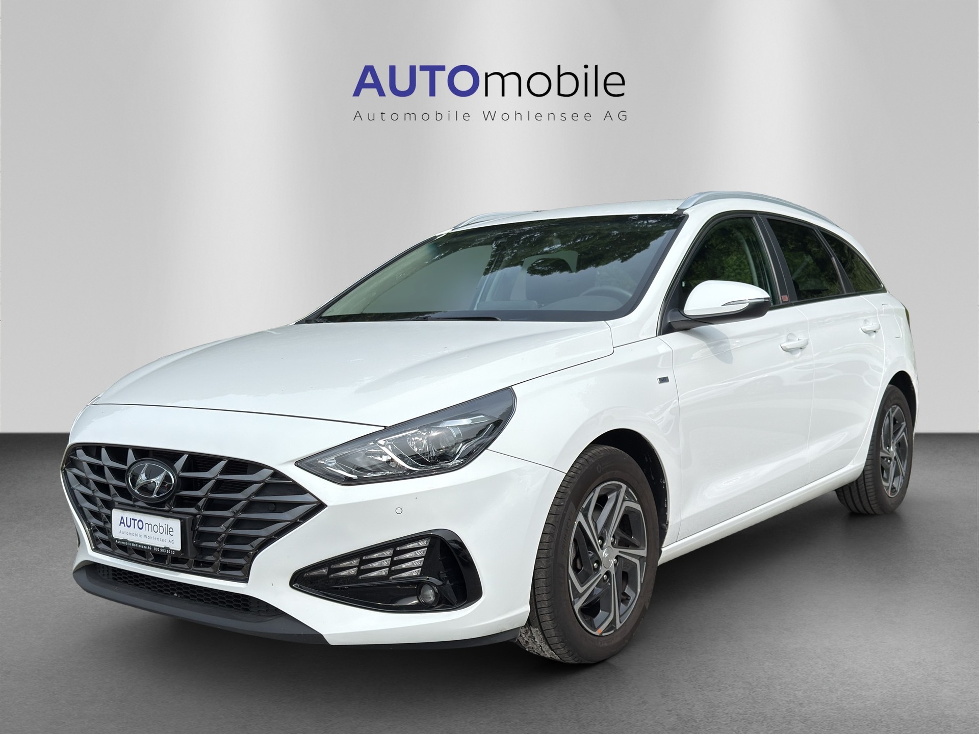 HYUNDAI i30 Wagon 1.5 T-GDi Amplia 48V MH DCT-image-1