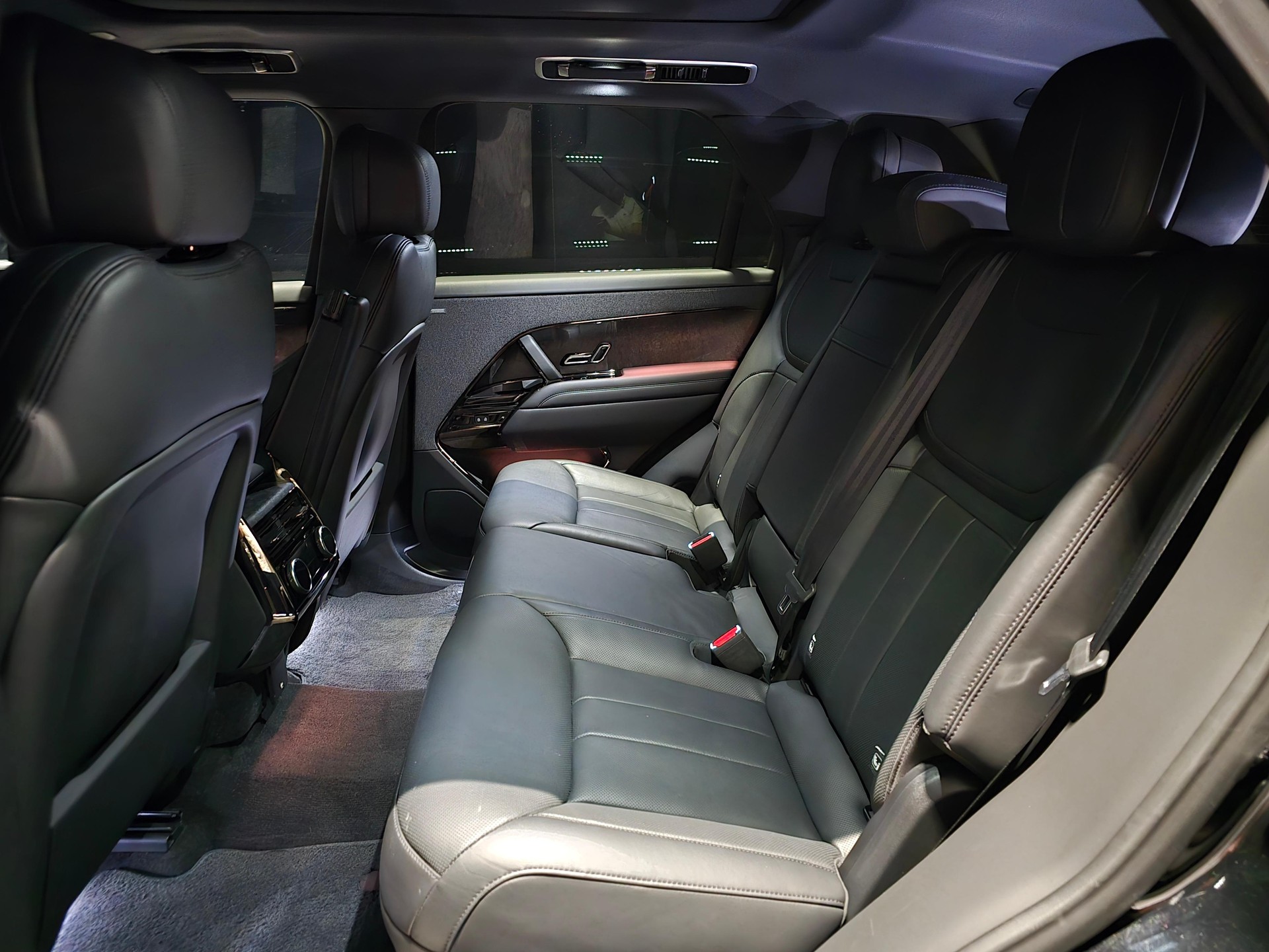 LAND ROVER Range Rover Sport 3.0 I6 300 HSE Dynamic-image-4