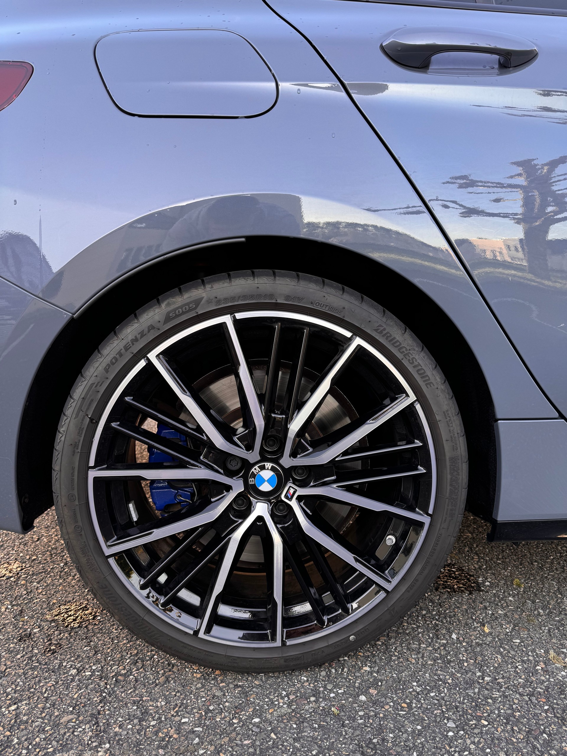 BMW M135i xDrive Steptronic-image-8