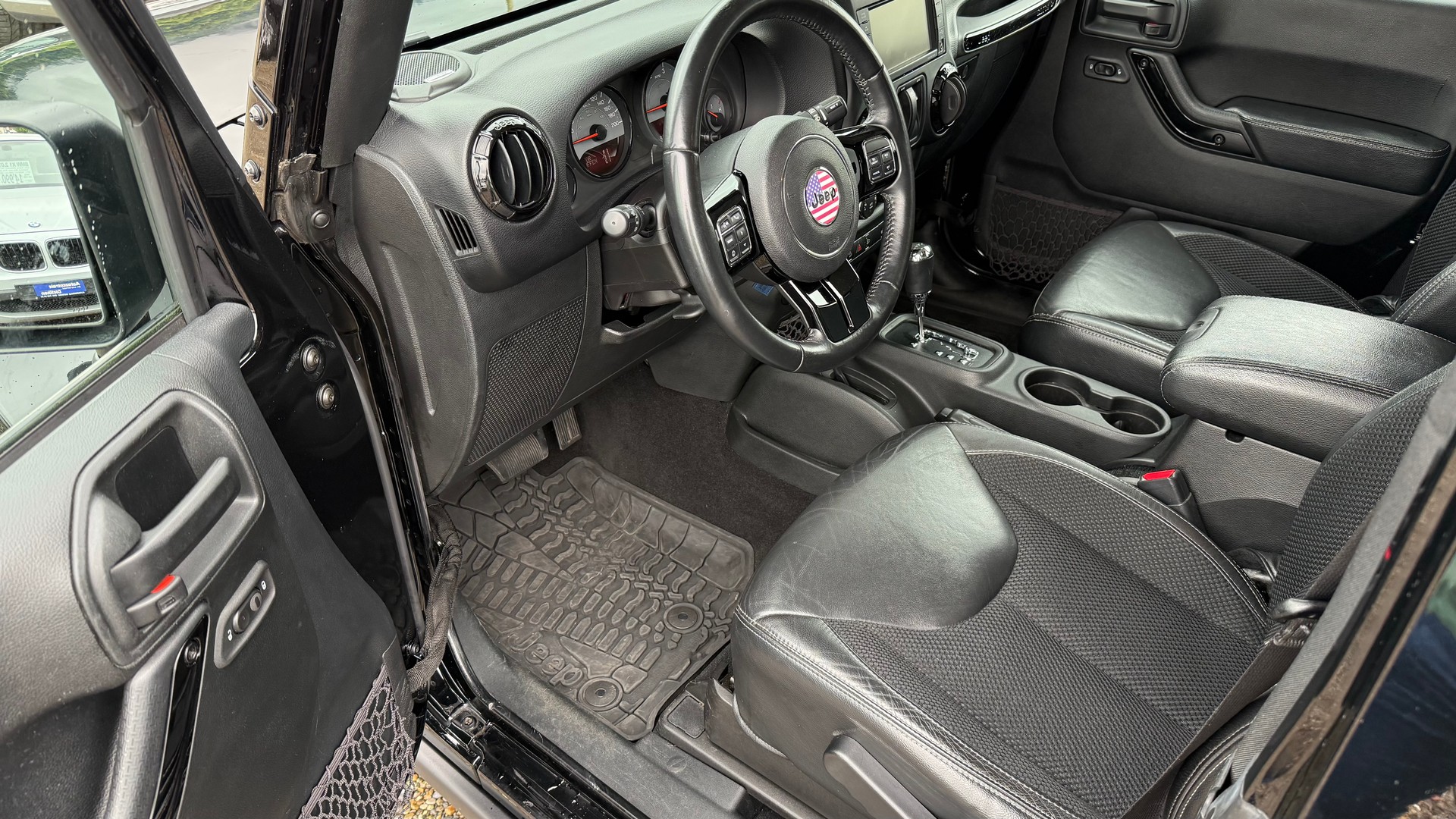 JEEP Wrangler 2.8 CRD Sahara Automatic hardtop-image-1