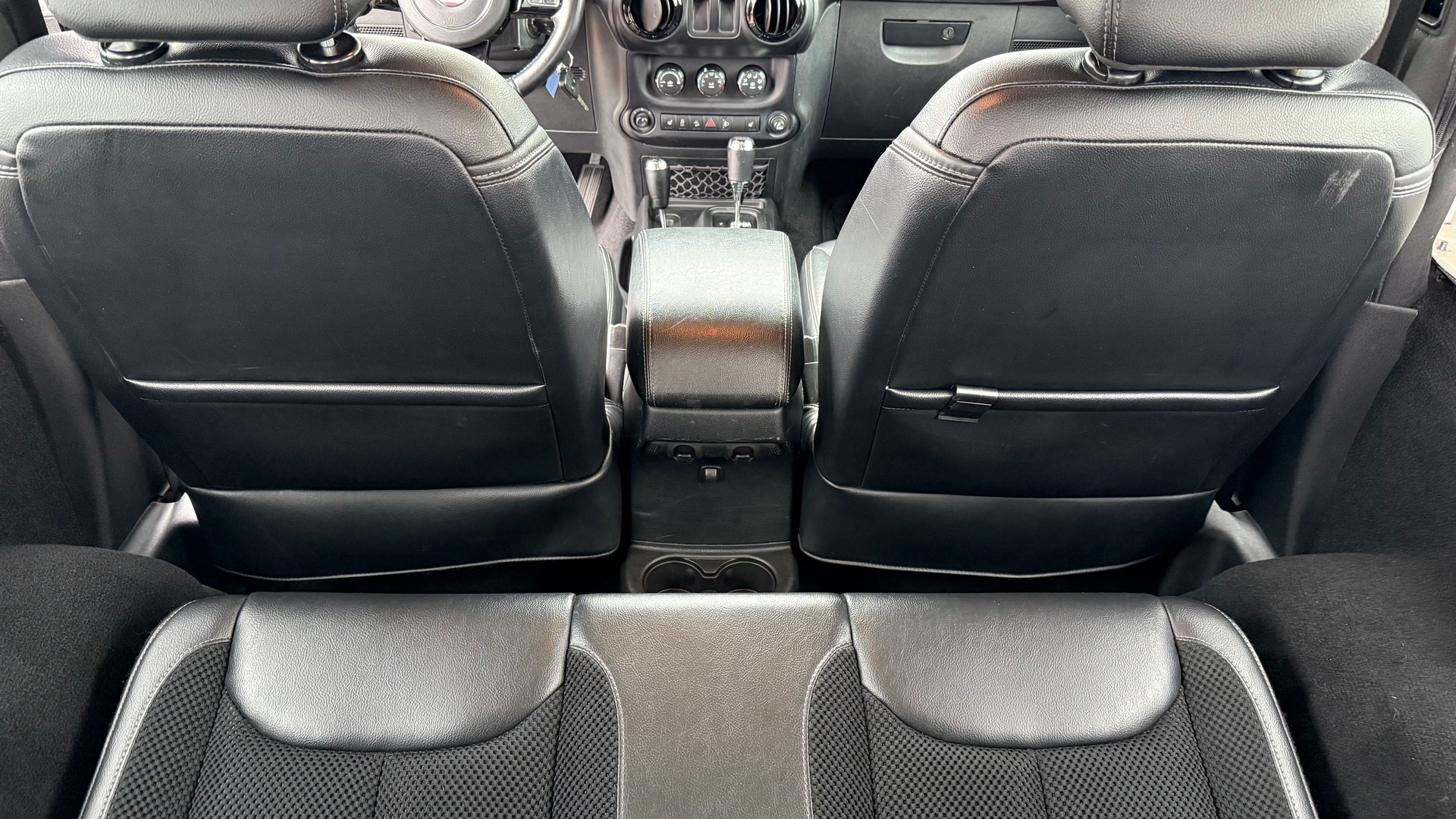 JEEP Wrangler 2.8 CRD Sahara Automatic hardtop-image-11