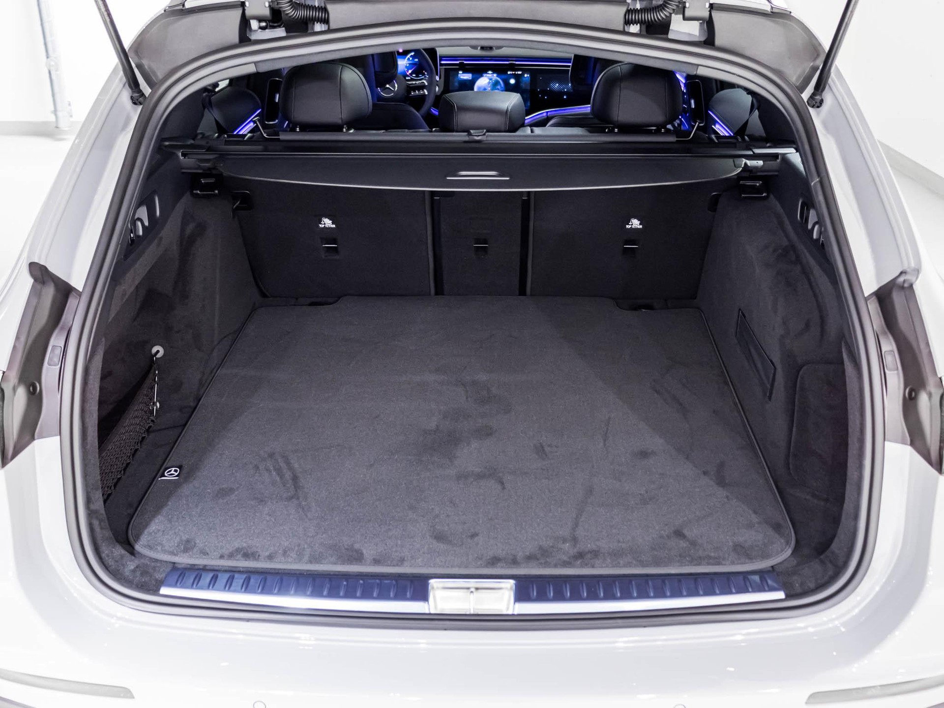 MERCEDES-BENZ E 450 d 4MATIC T-Modell-image-13