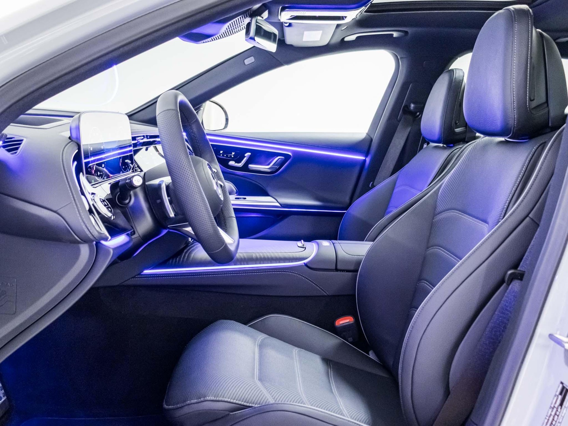 MERCEDES-BENZ E 450 d 4MATIC T-Modell-image-6