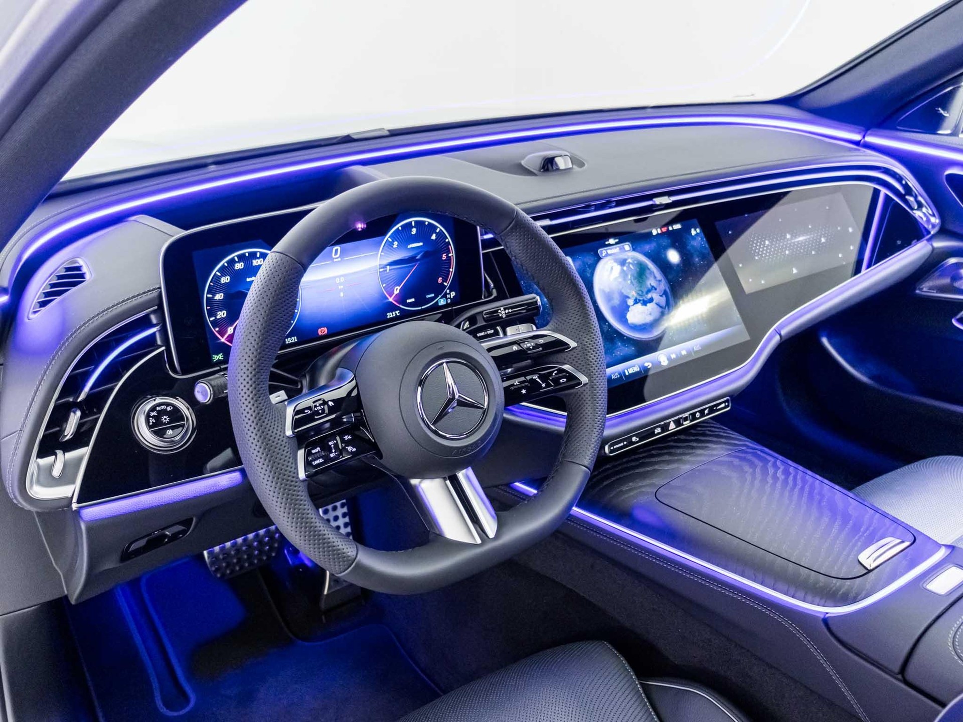 MERCEDES-BENZ E 450 d 4MATIC T-Modell-image-9