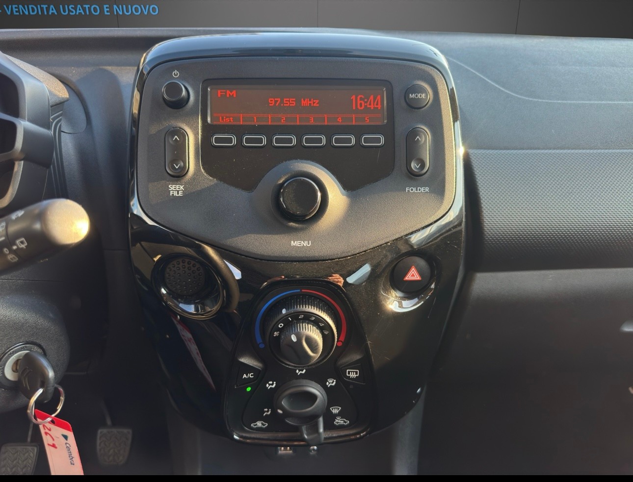 CITROEN C1 1.0 VTi Feel-image-5