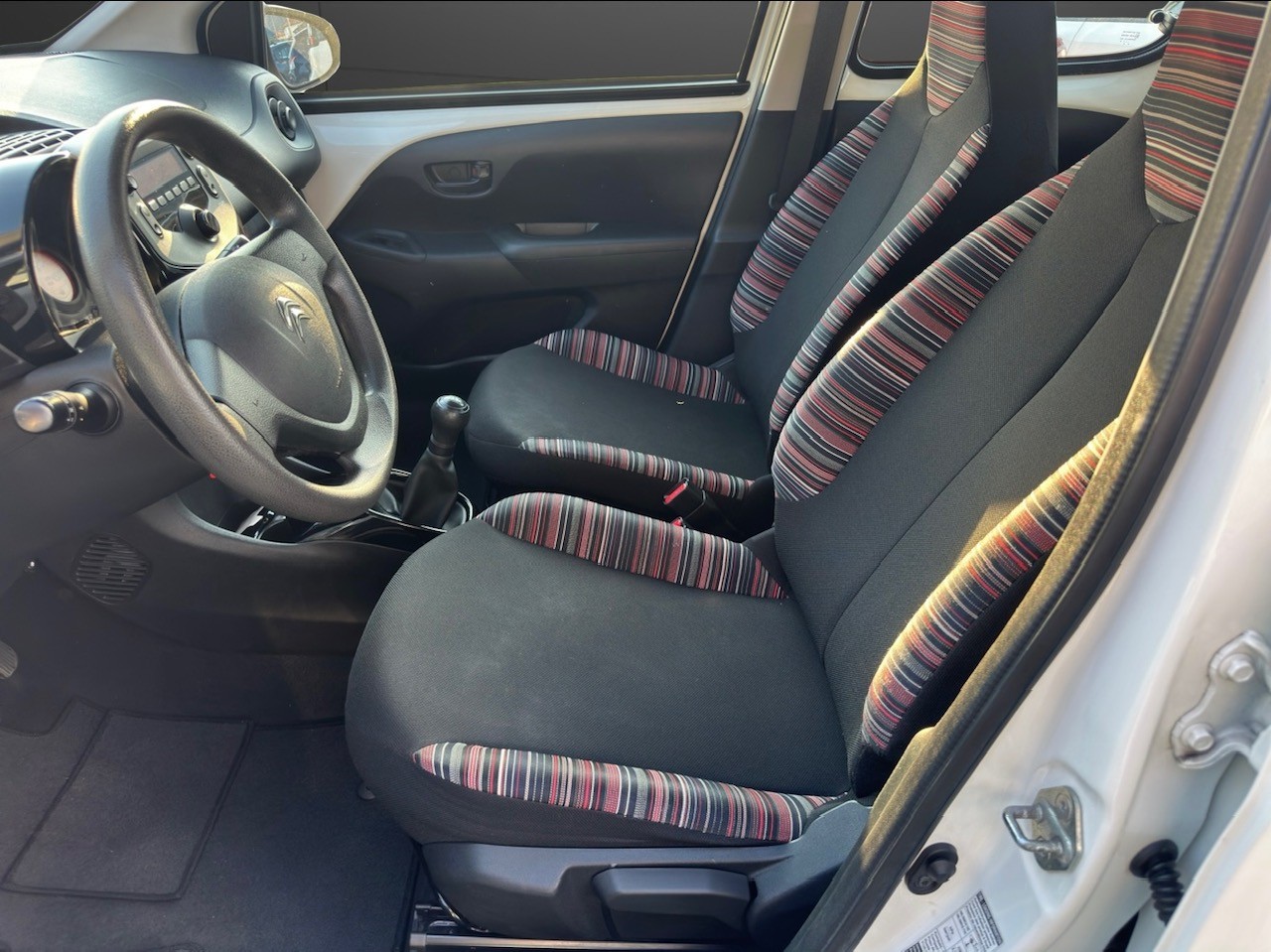 CITROEN C1 1.0 VTi Feel-image-6