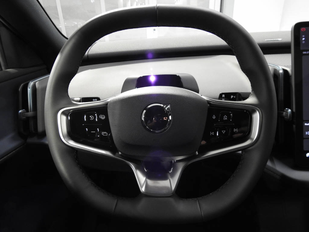 VOLVO EX 30 E60 Ultra-image-6
