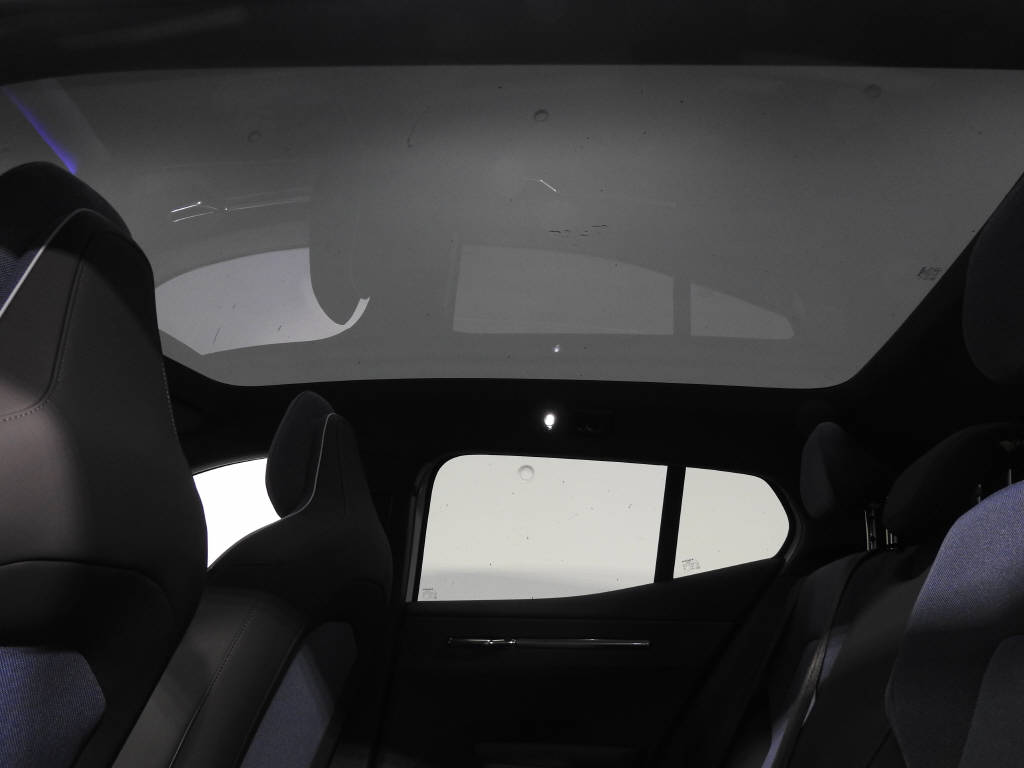 VOLVO EX 30 E60 Ultra-image-11
