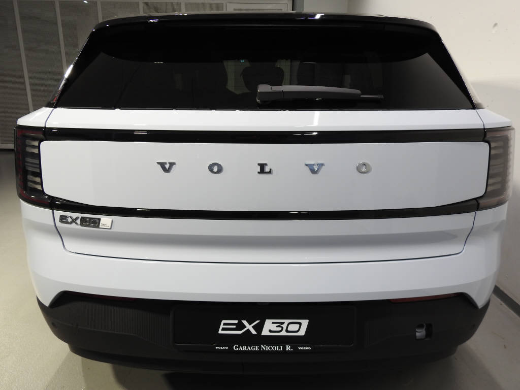 VOLVO EX 30 E60 Ultra-image-4
