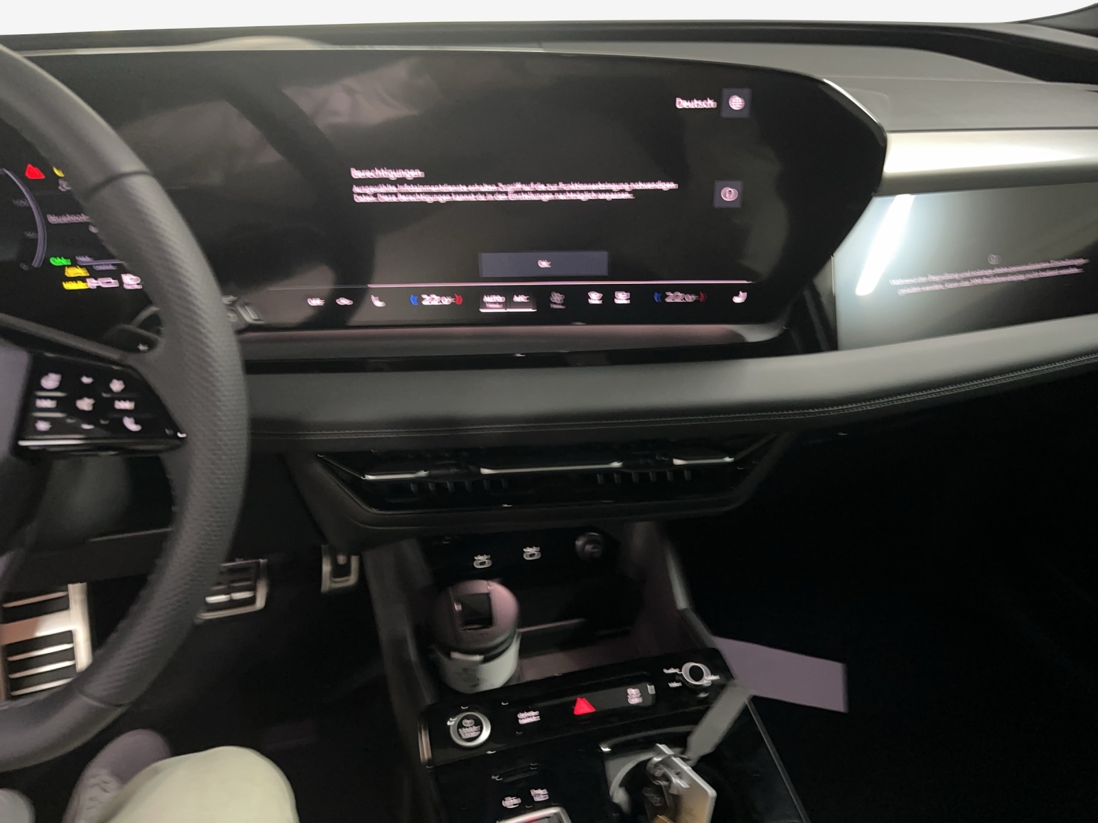 AUDI Q6 e-tron quattro-image-11