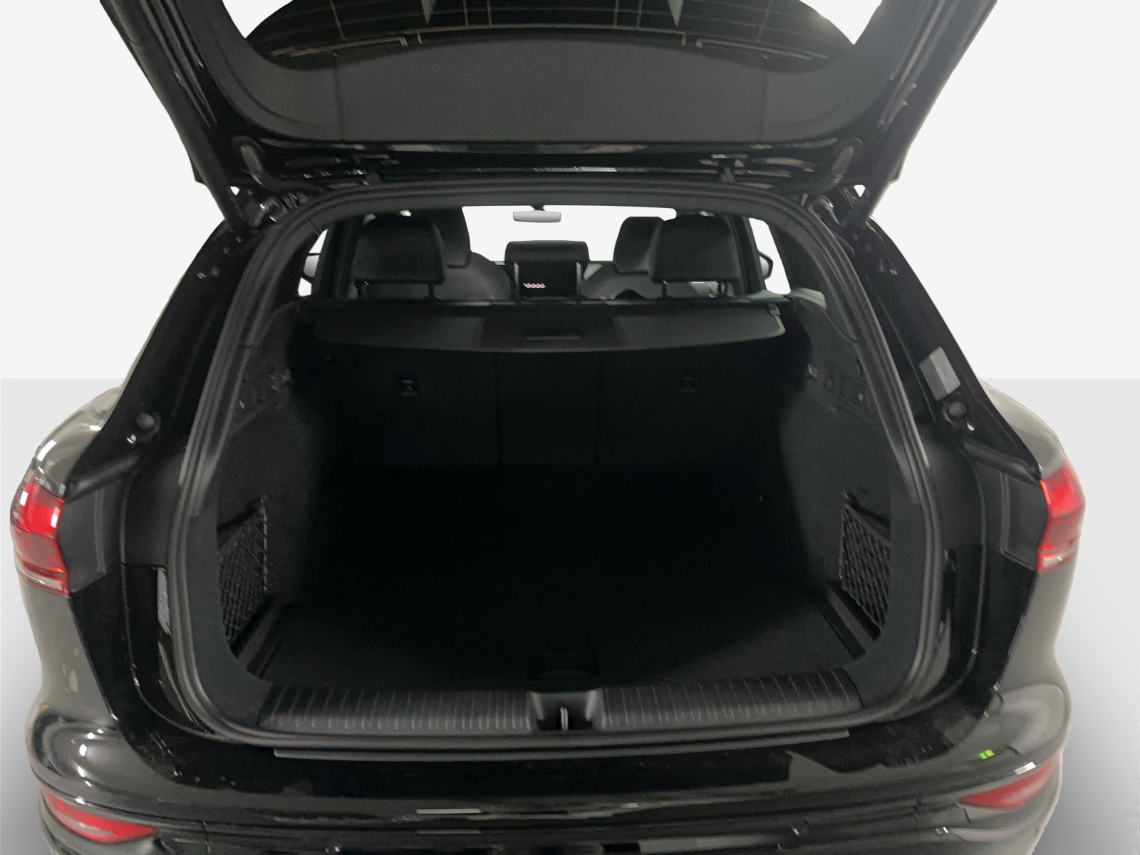 AUDI Q6 e-tron quattro-image-13