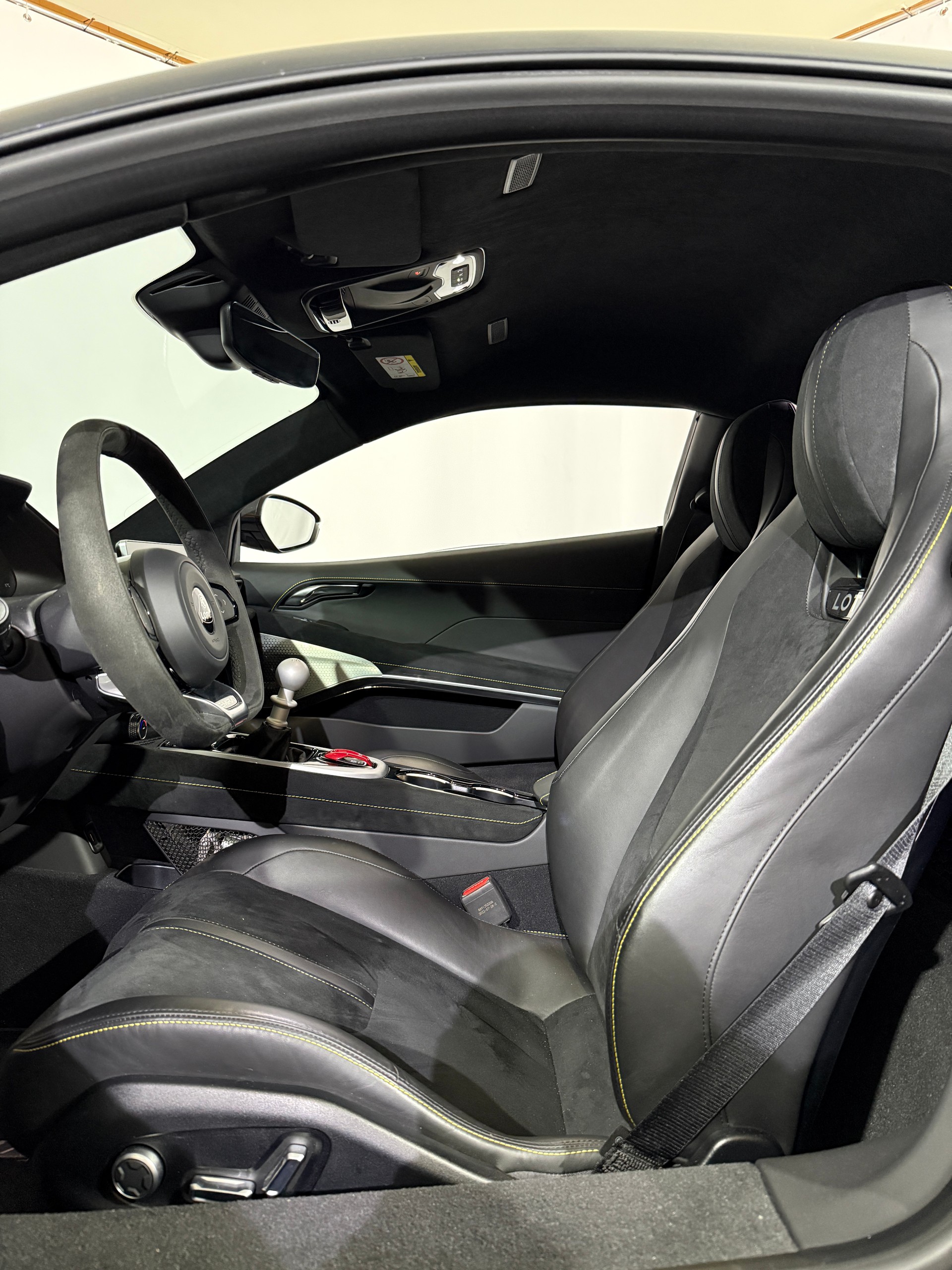 LOTUS Emira 3.5 V6 First Edition-image-10