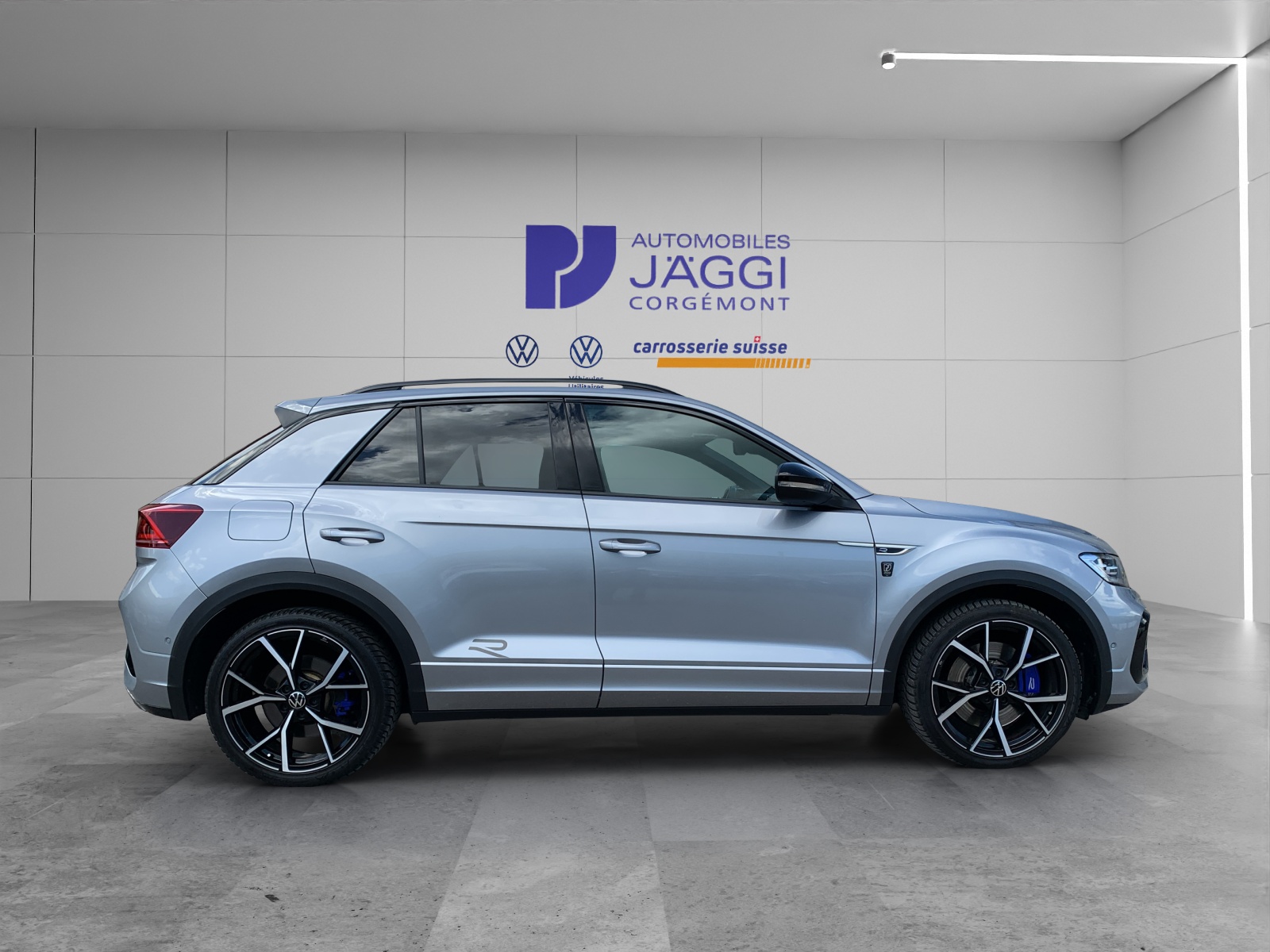 VW T-Roc 2.0 TSI R DSG 4M-image-8