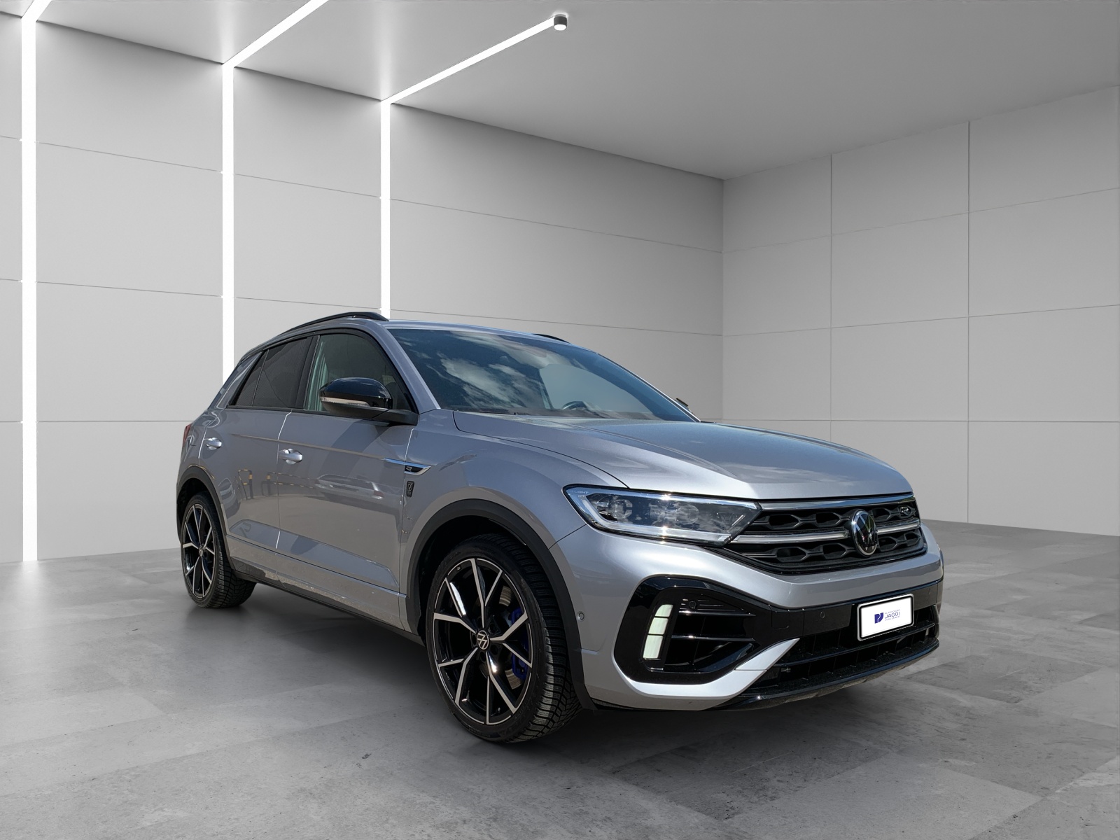 VW T-Roc 2.0 TSI R DSG 4M-image-4