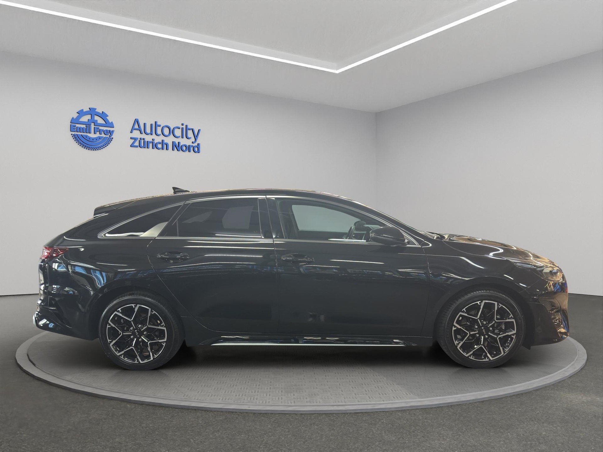 KIA ProCeed 1.5 T-GDi MHEV GT-Line-image-4