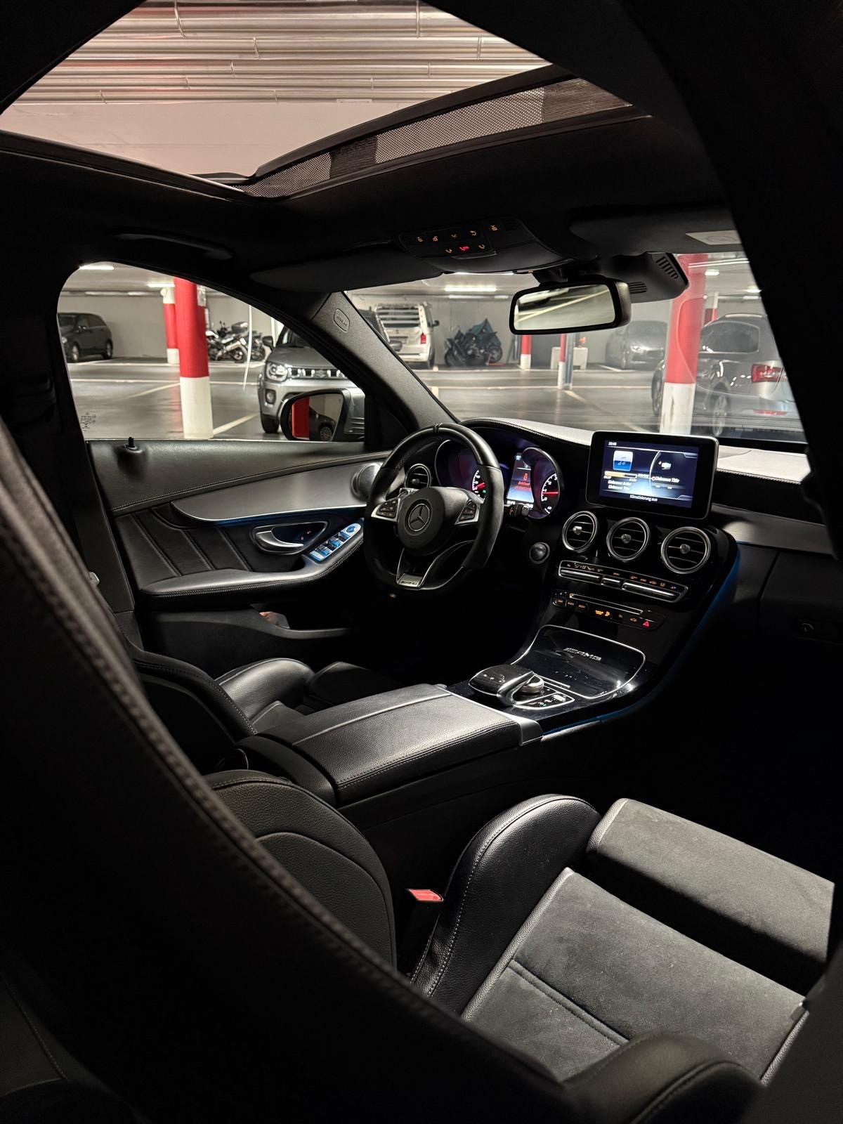 MERCEDES-BENZ C 63 AMG Speedshift-image-2
