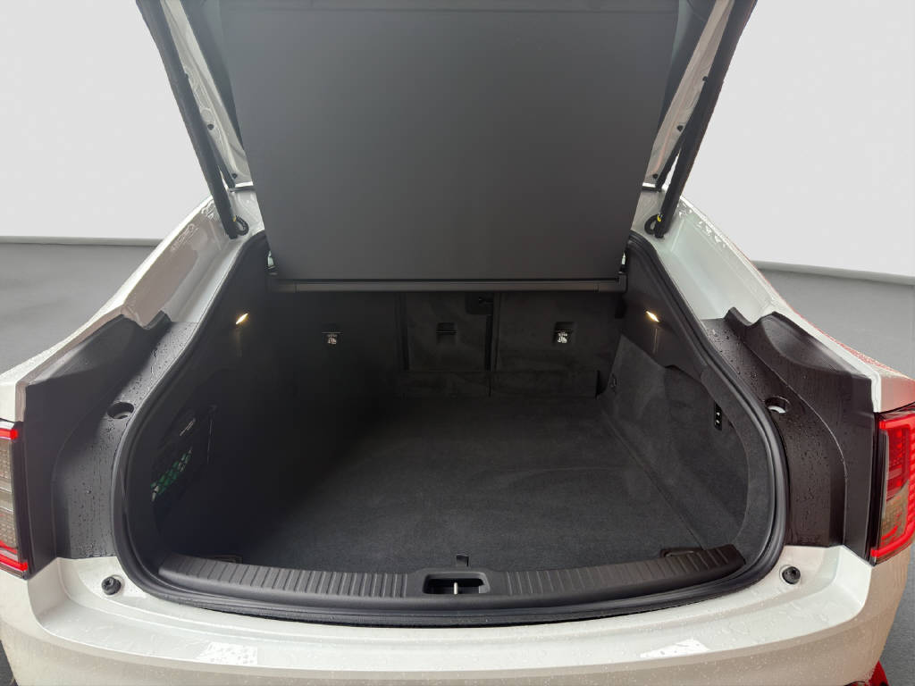 VOLVO ES90 Ultra-image-11