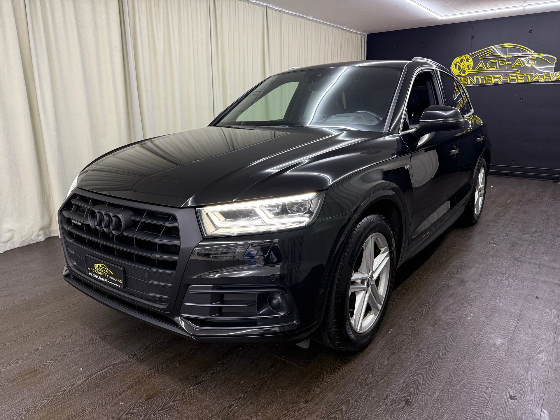 AUDI Q5 40 TDI sport quattro S-tronic-image-0