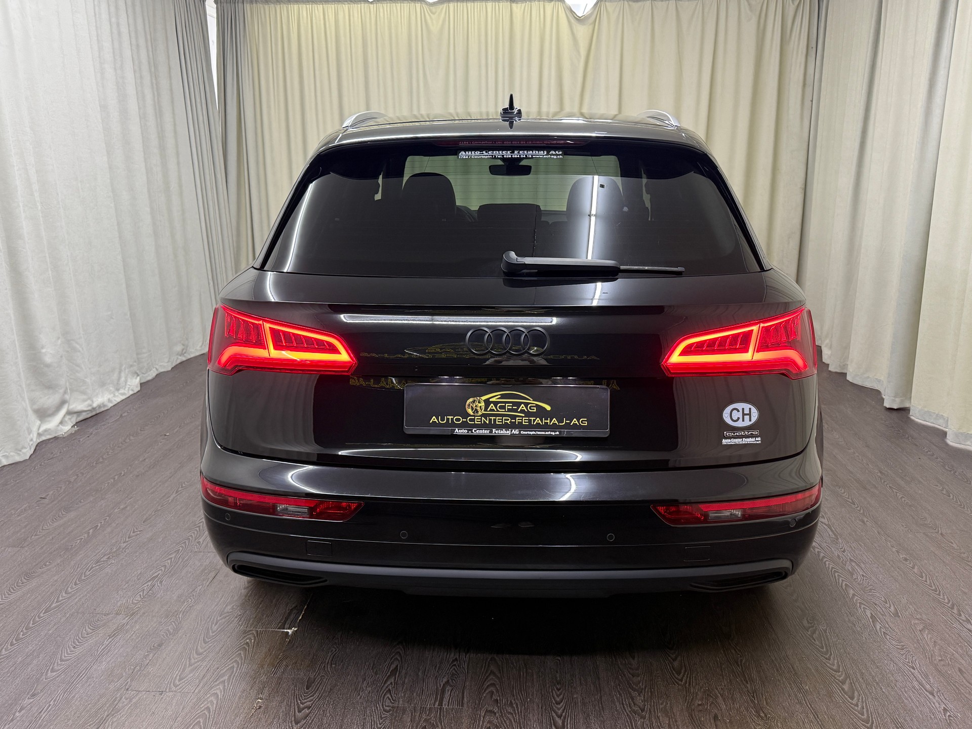 AUDI Q5 40 TDI sport quattro S-tronic-image-4