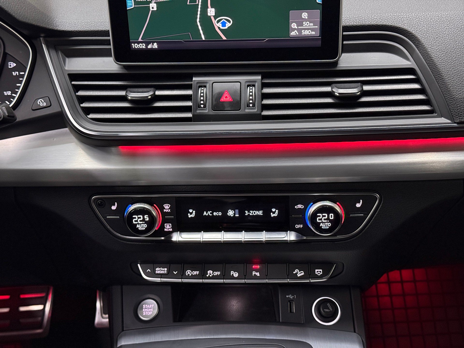 AUDI Q5 40 TDI sport quattro S-tronic-image-12