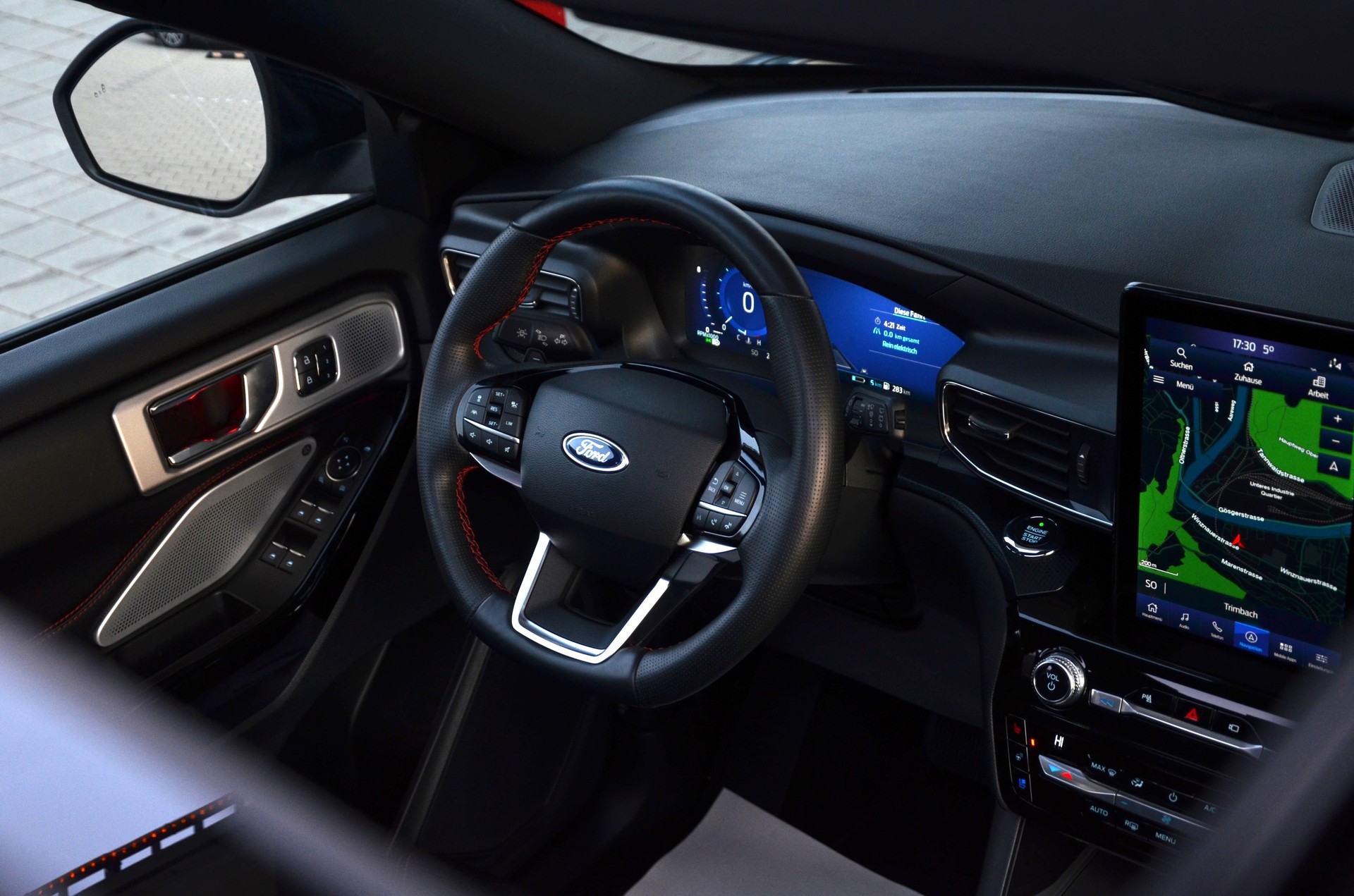 FORD Explorer 3.0 EcoB. Plug-in-Hybrid ST-Line 4WD Aut.*Frisch ab MFK,Werksgarantie bis 14.03.2027 oder 100'000km*-image-13