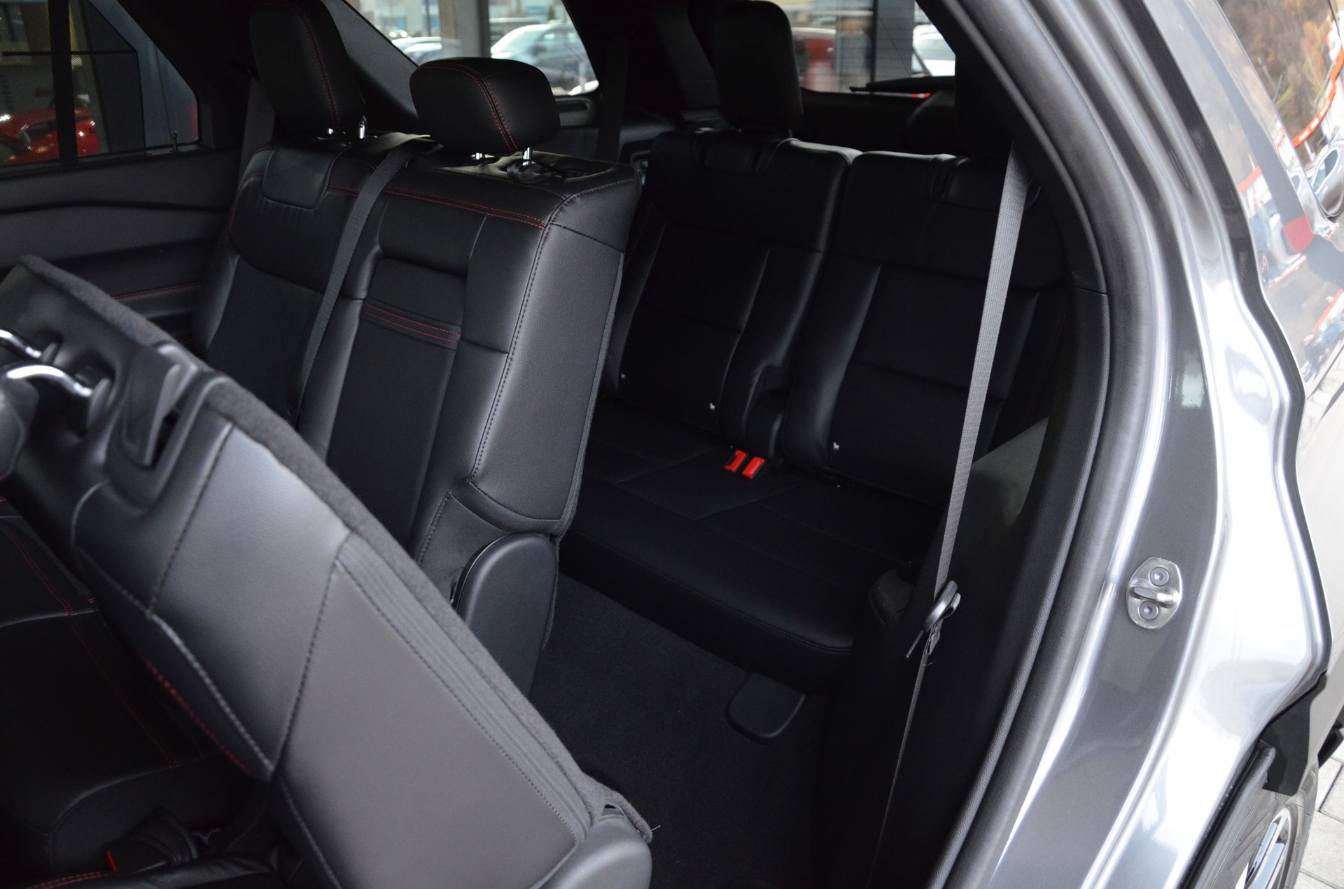 FORD Explorer 3.0 EcoB. Plug-in-Hybrid ST-Line 4WD Aut.*Frisch ab MFK,Werksgarantie bis 14.03.2027 oder 100'000km*-image-11