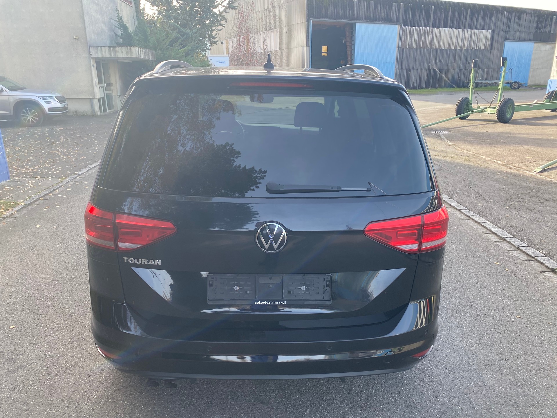 VW Touran 2.0 TDI BlueMotion Technology United DSG-image-3