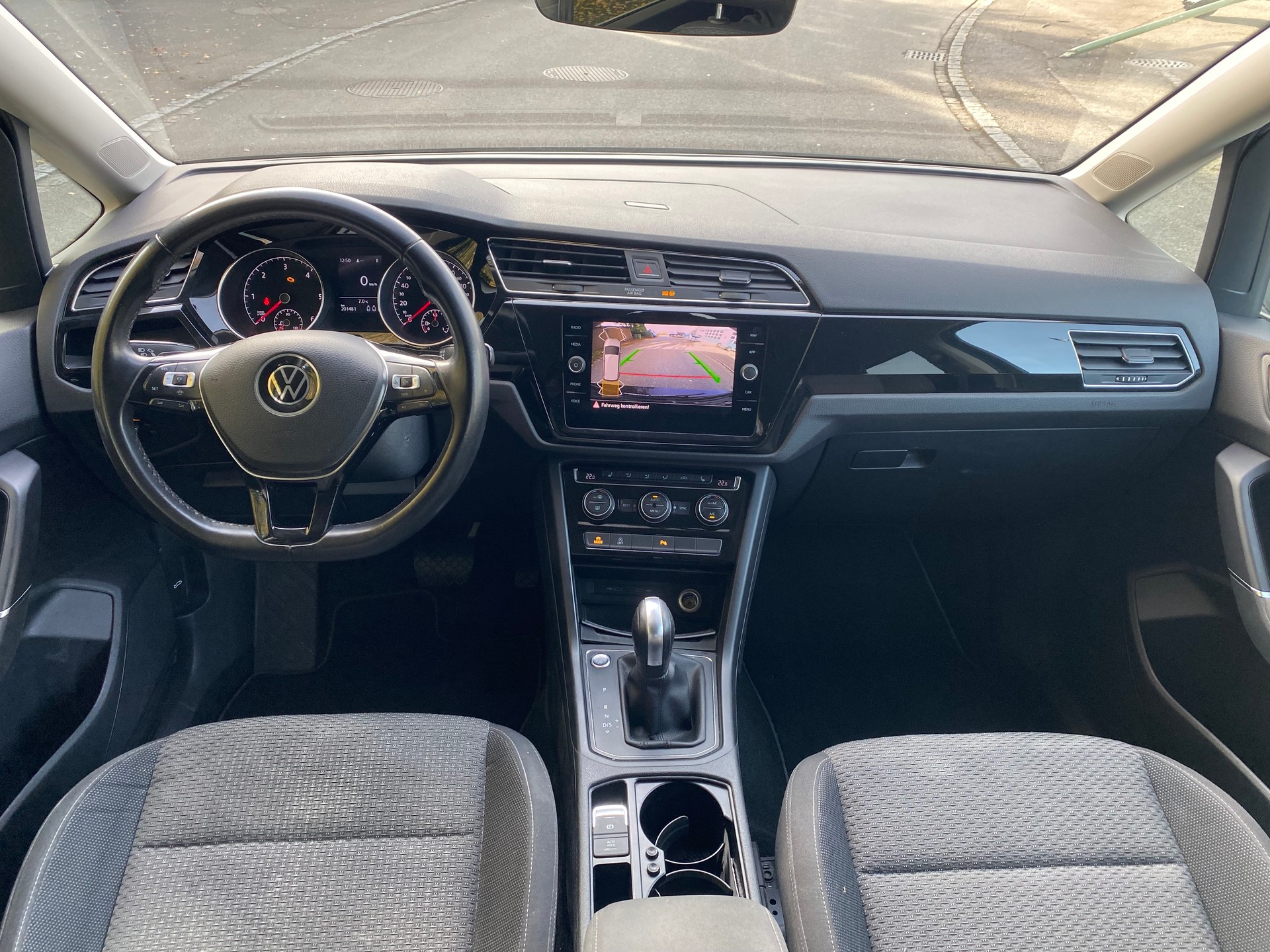 VW Touran 2.0 TDI BlueMotion Technology United DSG-image-7