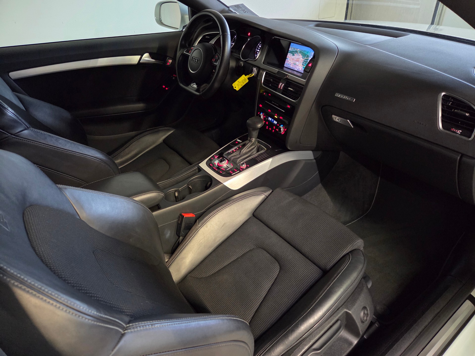 AUDI A5 Coupé 2.0 TDI 190 quattro S-Tronic-image-7