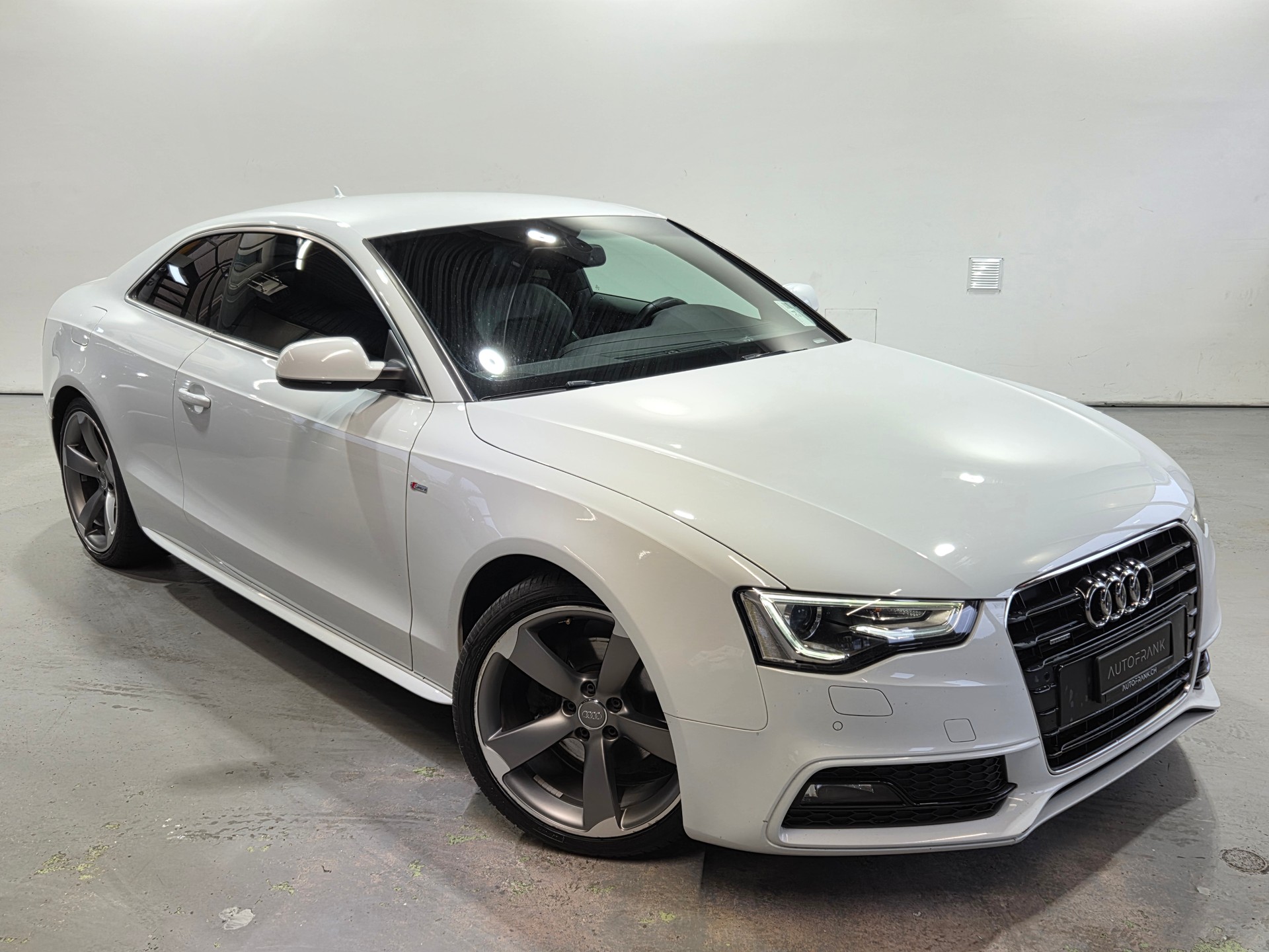 AUDI A5 Coupé 2.0 TDI 190 quattro S-Tronic-image-13