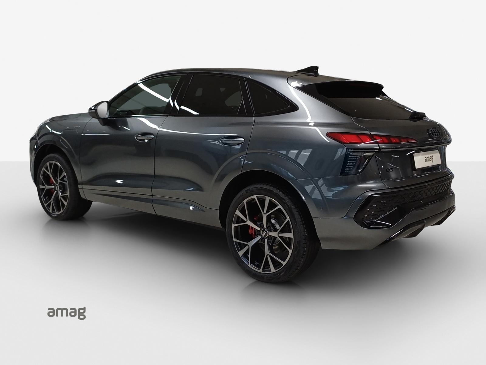 AUDI Q3 Sportback e-hybrid 200 kW S tronig-image-2