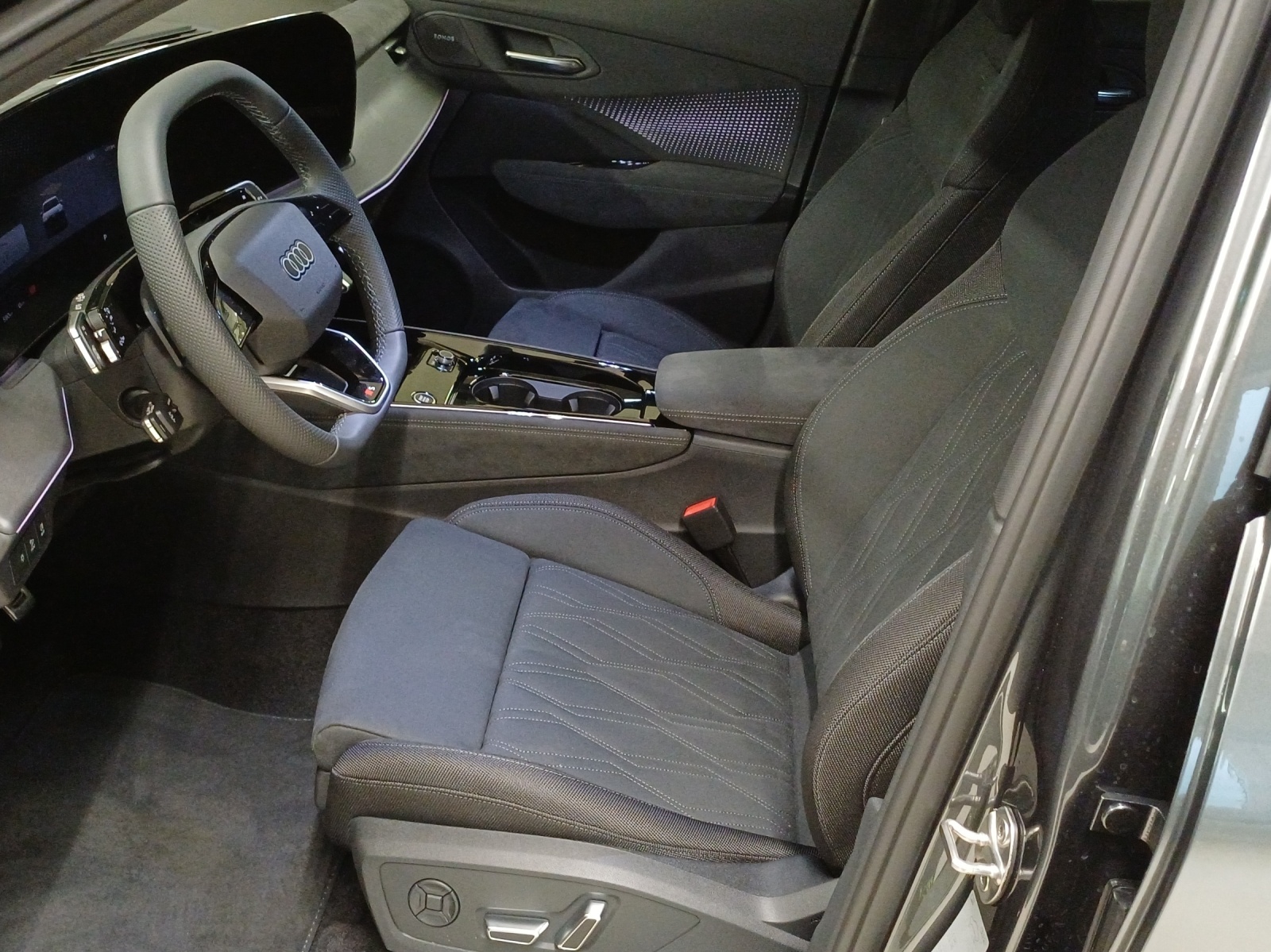AUDI Q3 Sportback e-hybrid 200 kW S tronig-image-7