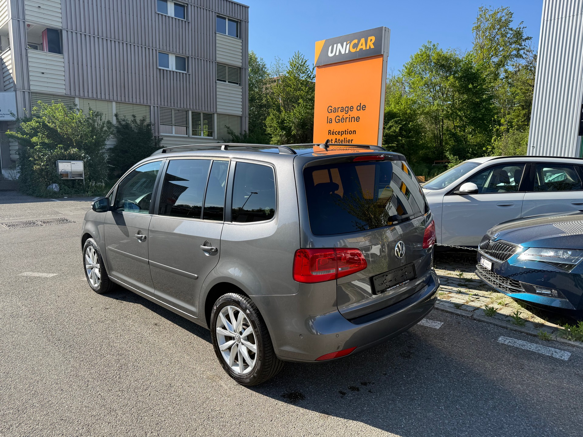 VW Touran 2.0 TDI Comfortline DSG-image-3