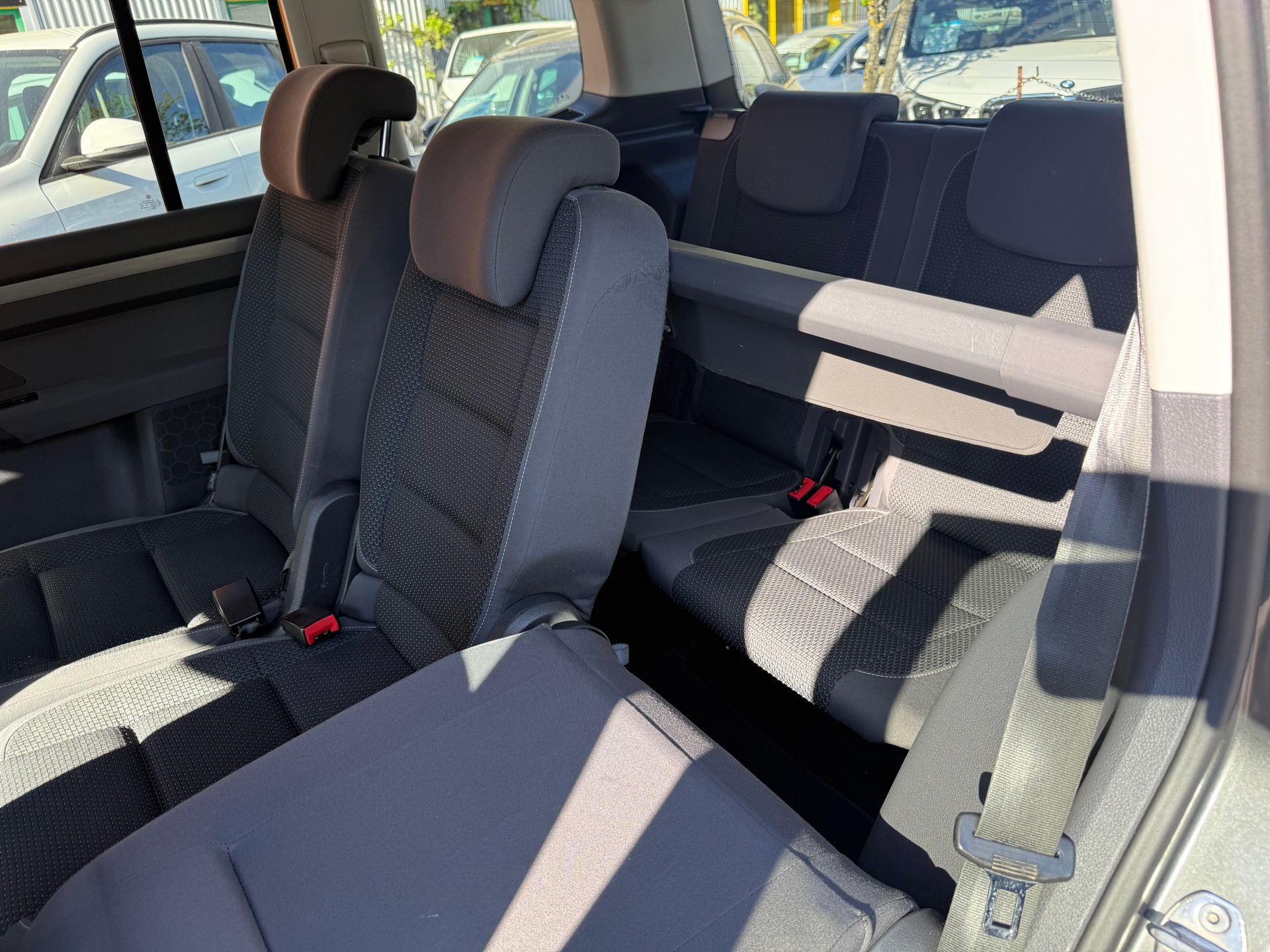 VW Touran 2.0 TDI Comfortline DSG-image-8