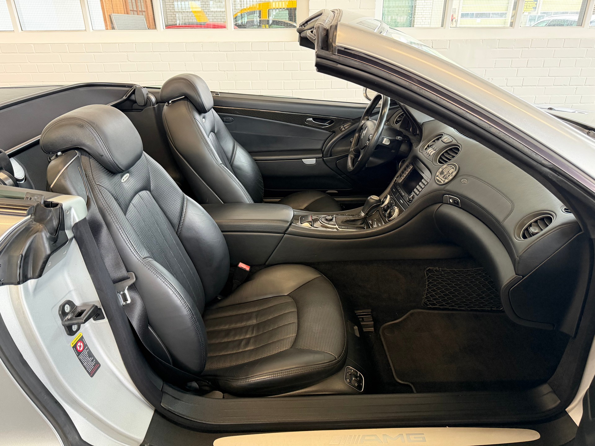 MERCEDES-BENZ SL 65 AMG V12 612 PS Automatic-image-7