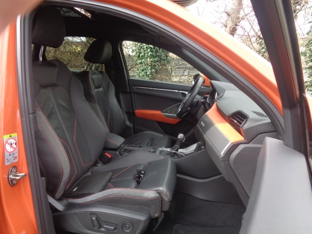 AUDI Q3 45 TFSI S line quattro S-tronic-image-4