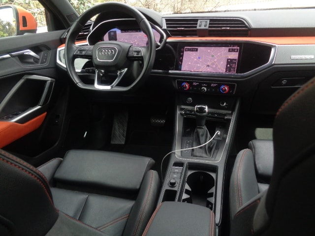 AUDI Q3 45 TFSI S line quattro S-tronic-image-3