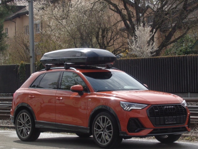 AUDI Q3 45 TFSI S line quattro S-tronic-image-13