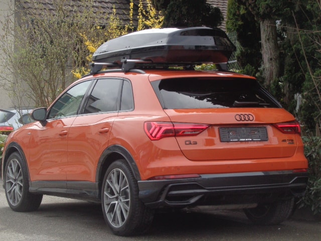 AUDI Q3 45 TFSI S line quattro S-tronic-image-2