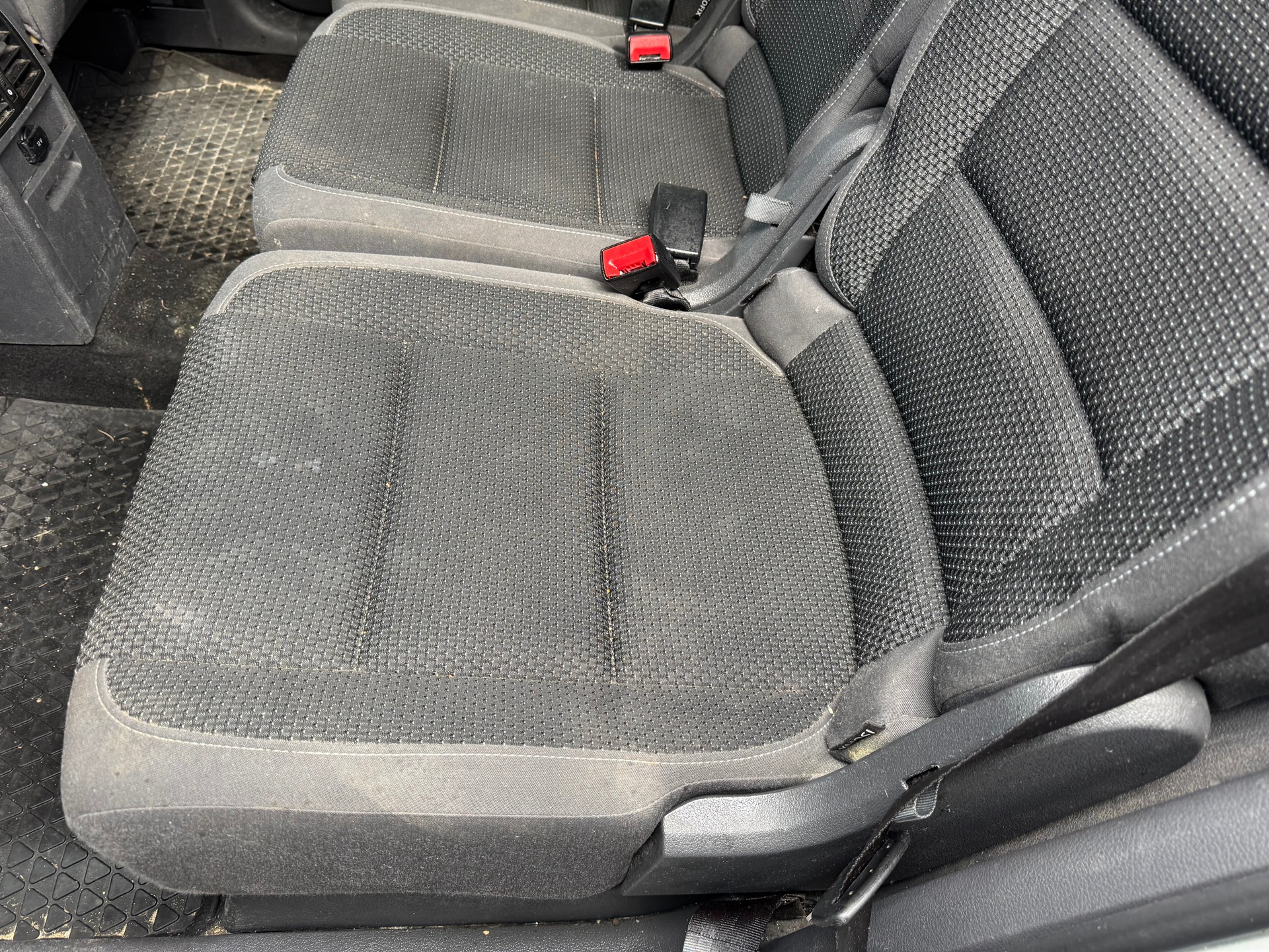 VW TOURAN-image-8
