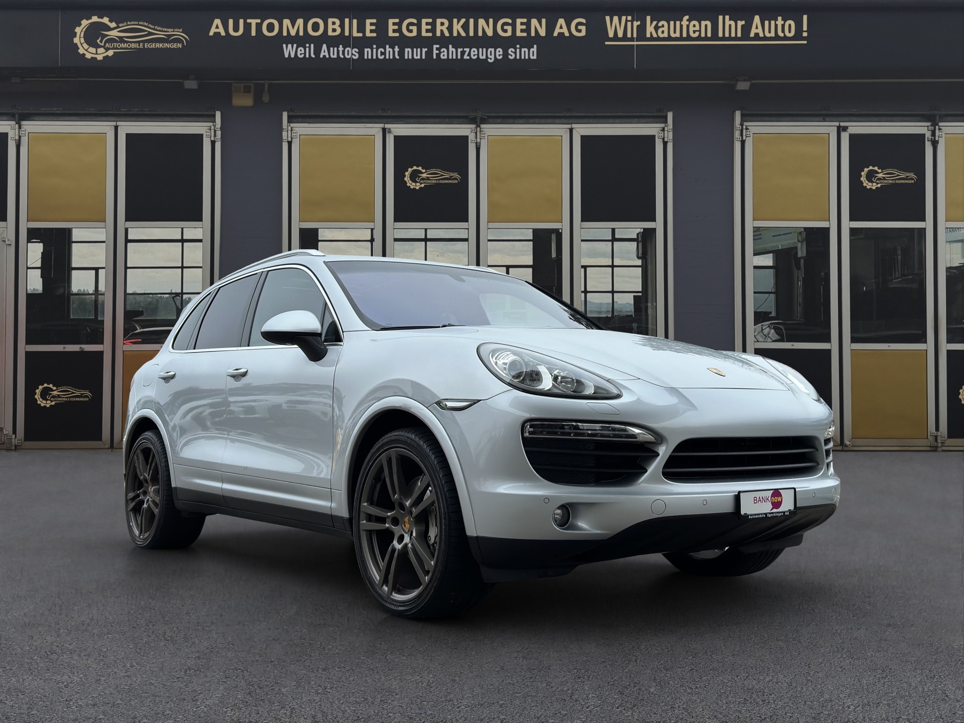 PORSCHE Cayenne S-image-2